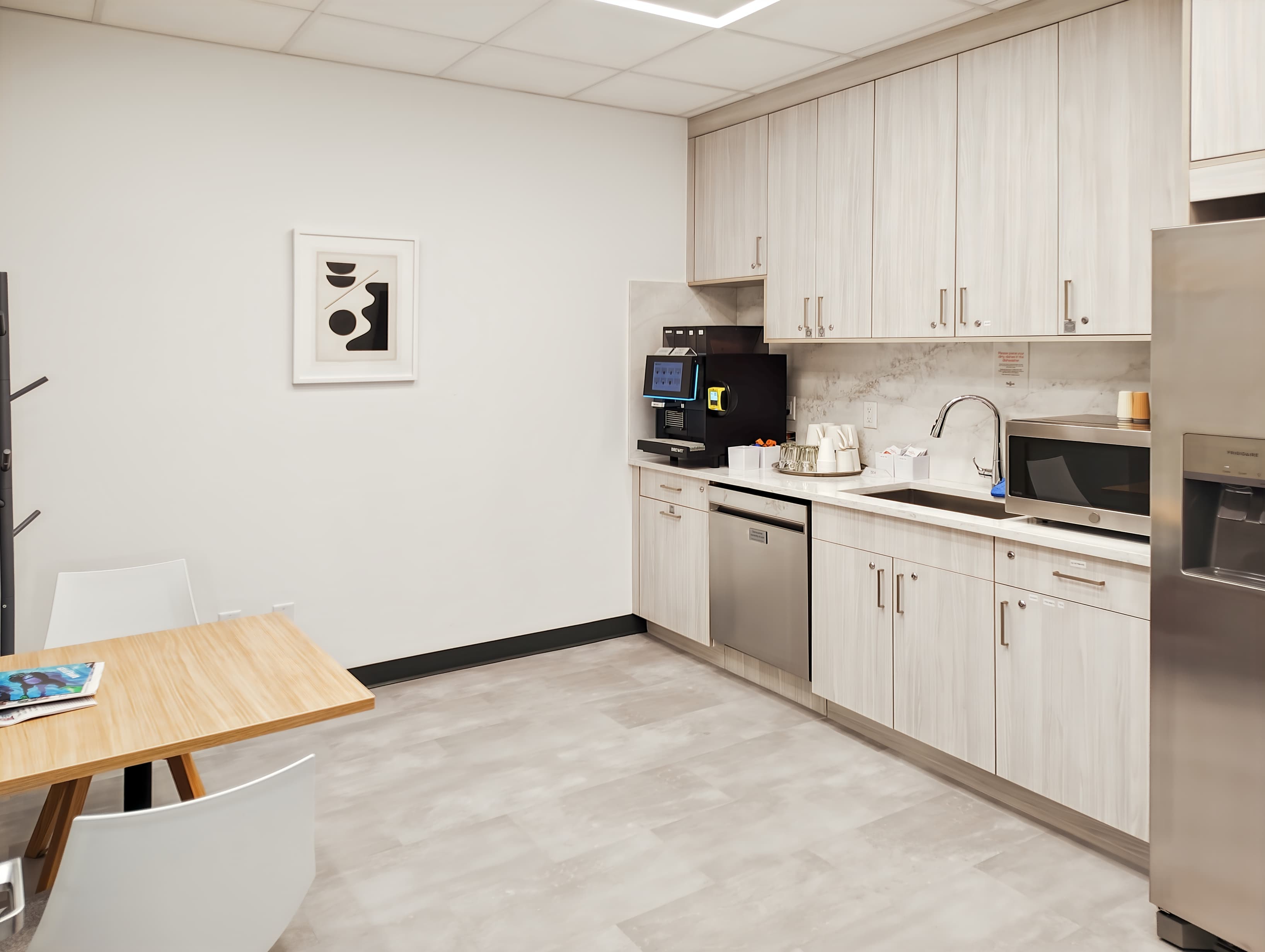 FL, Naples - 3003 Tamiami Trail image 1