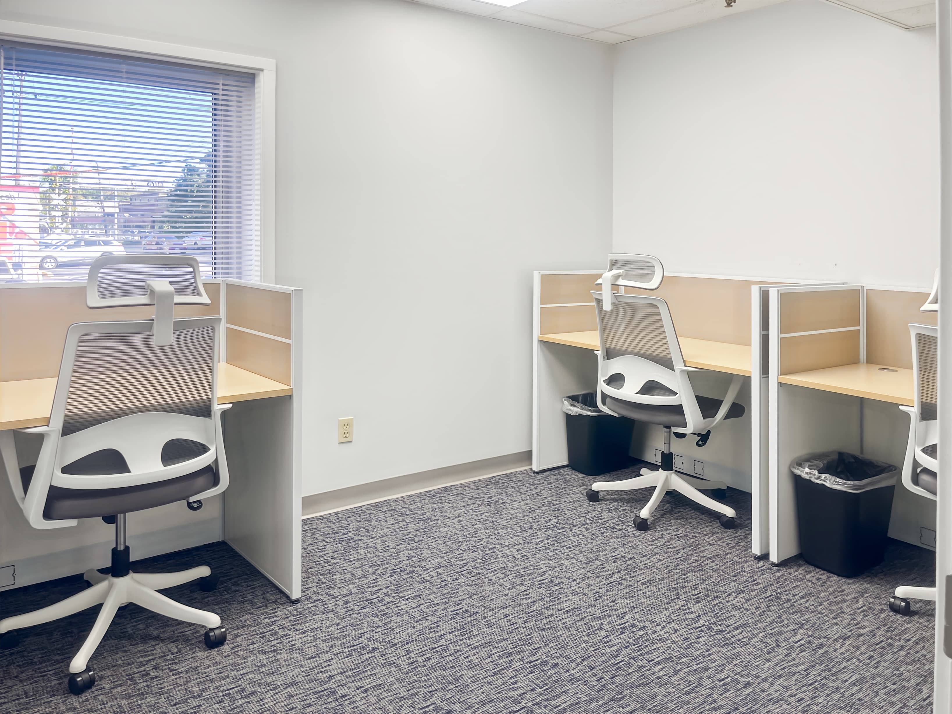 CT, East Hartford - Tolland St image 3