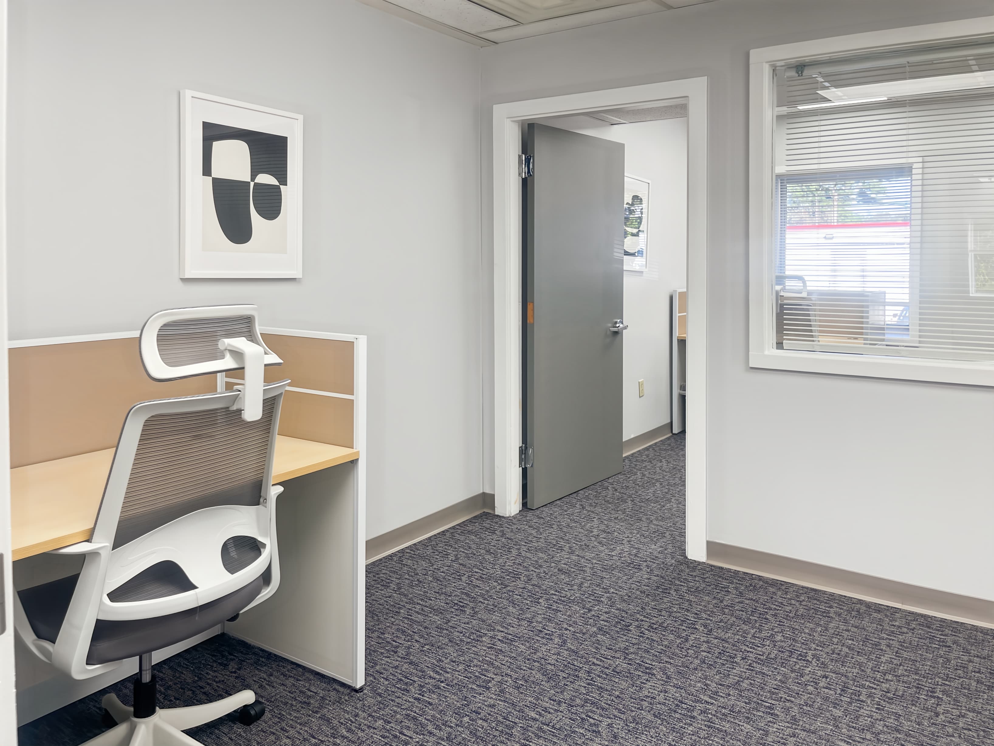 CT, East Hartford - Tolland St image 11