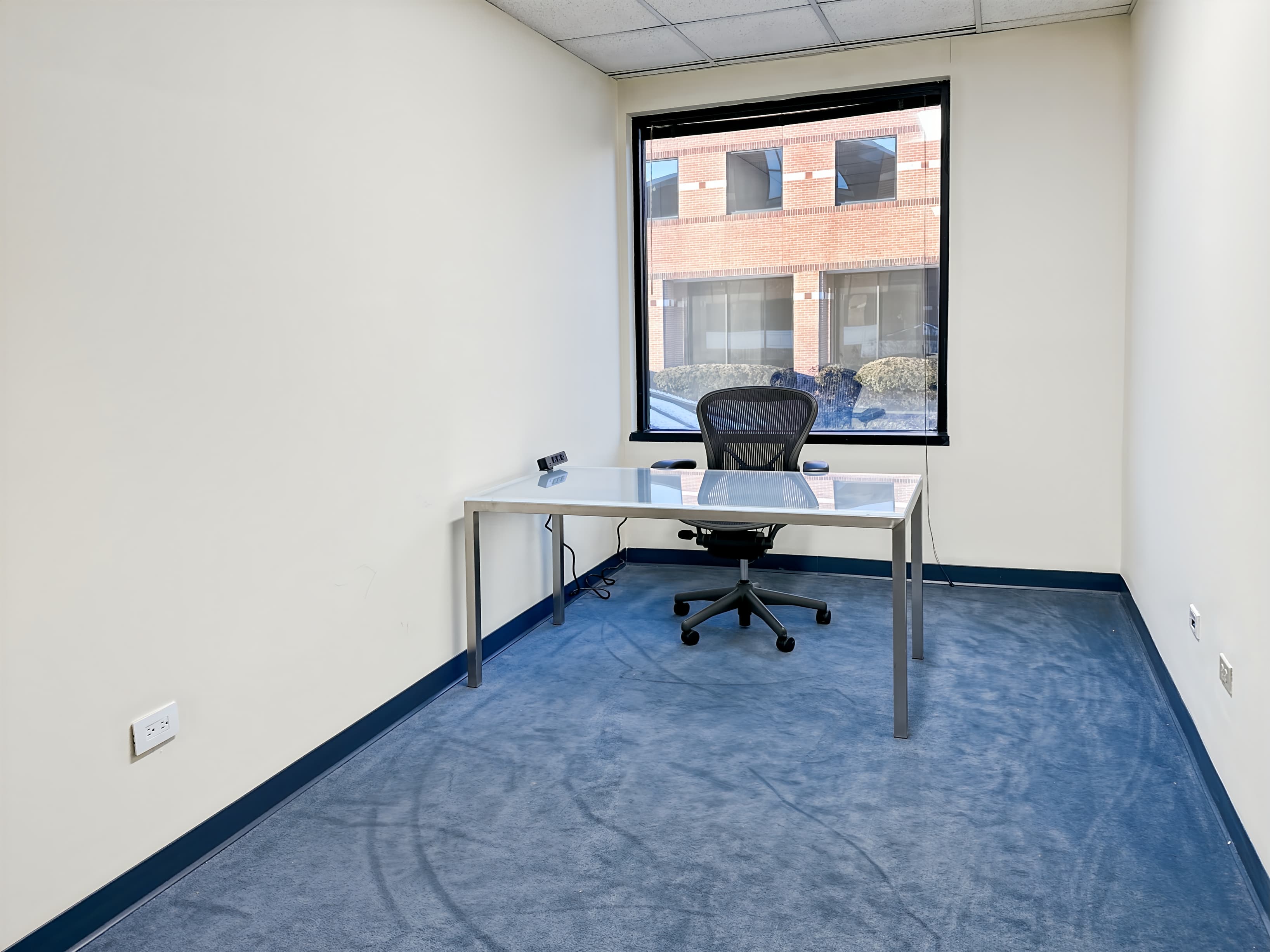 NJ, Bedminster - Crossroads Dr image 7