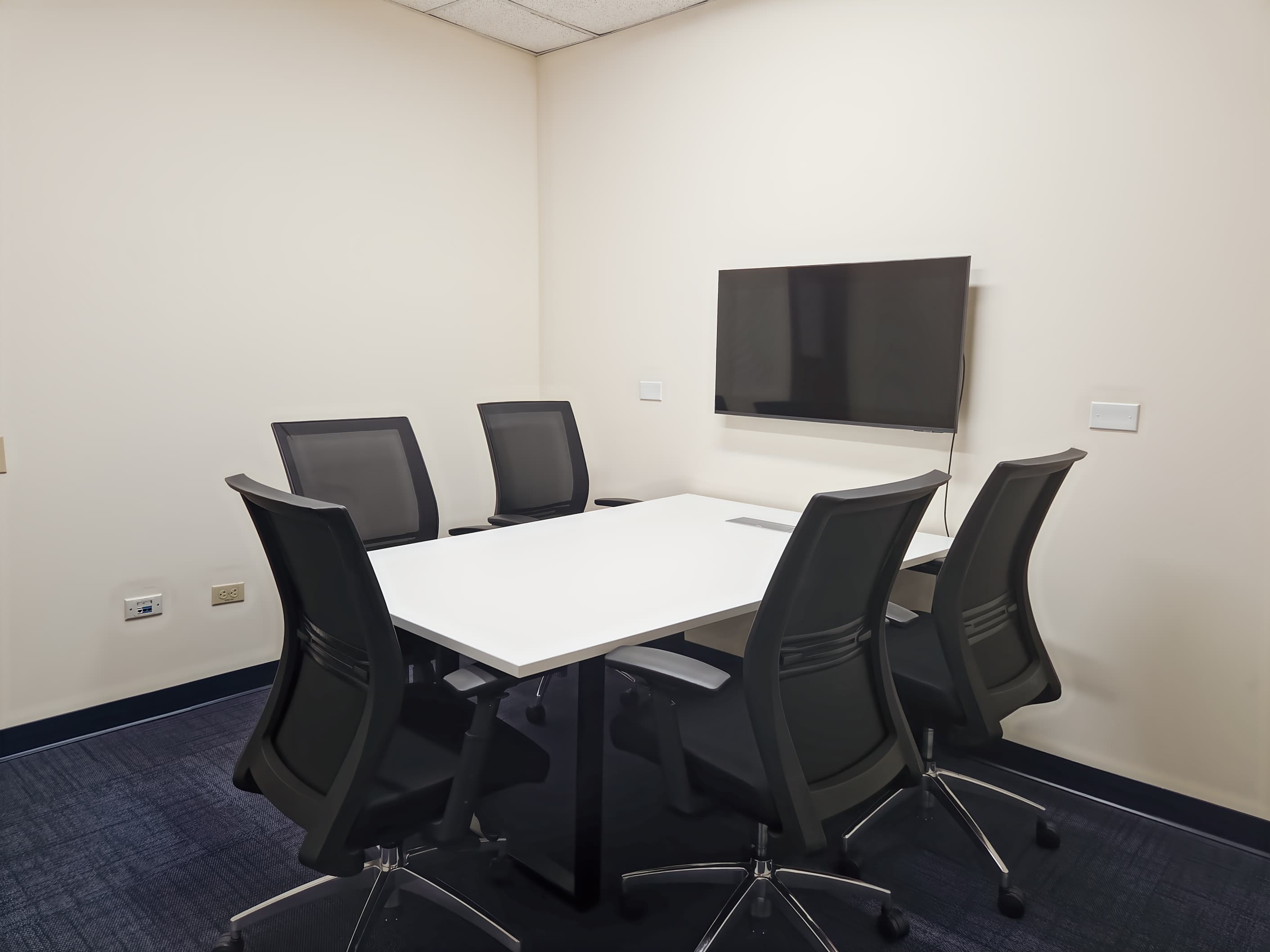 NJ, Bedminster - Crossroads Dr image 1