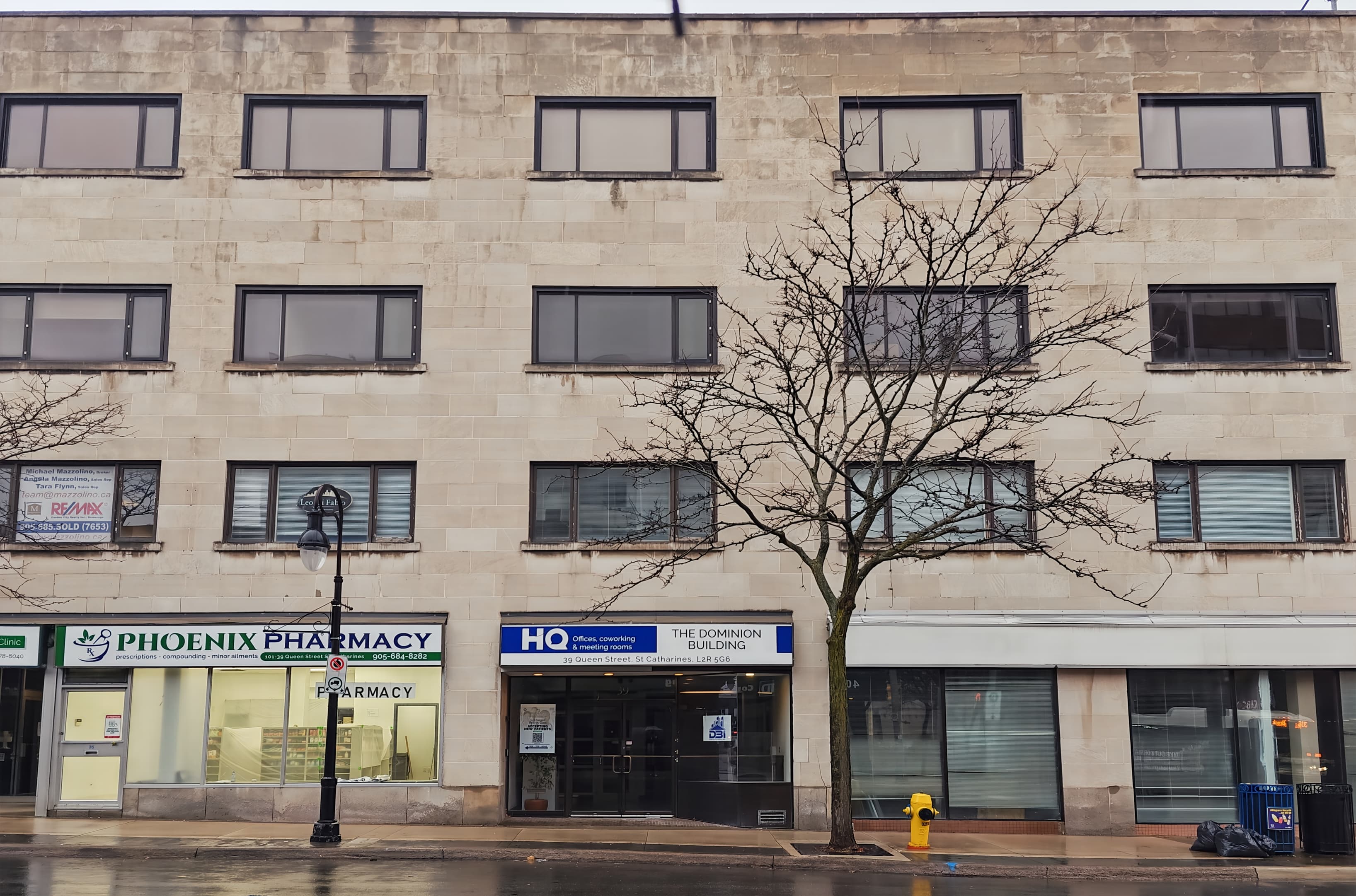 ON, St Catharines - Queen St image 12