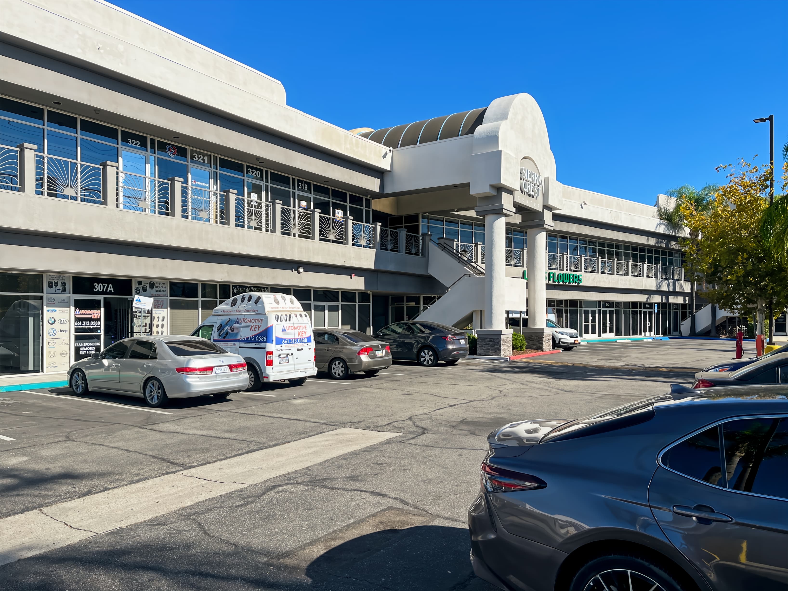 CA, Santa Clarita- Sierra Hwy image 3 CA, Santa Clarita- Sierra Hwy image 3