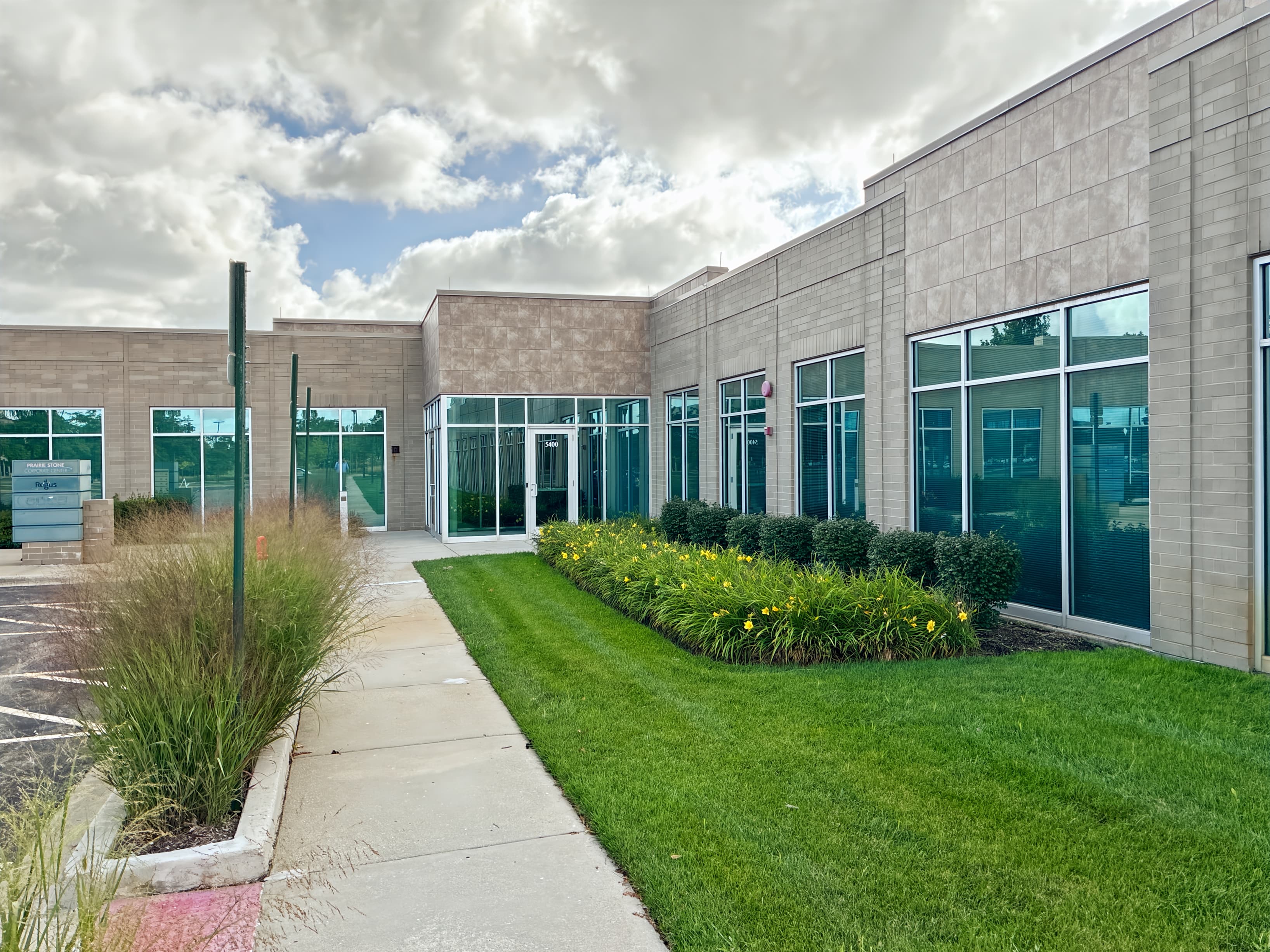 IL, Hoffman Estates - Prairie Stone Pkwy image 2