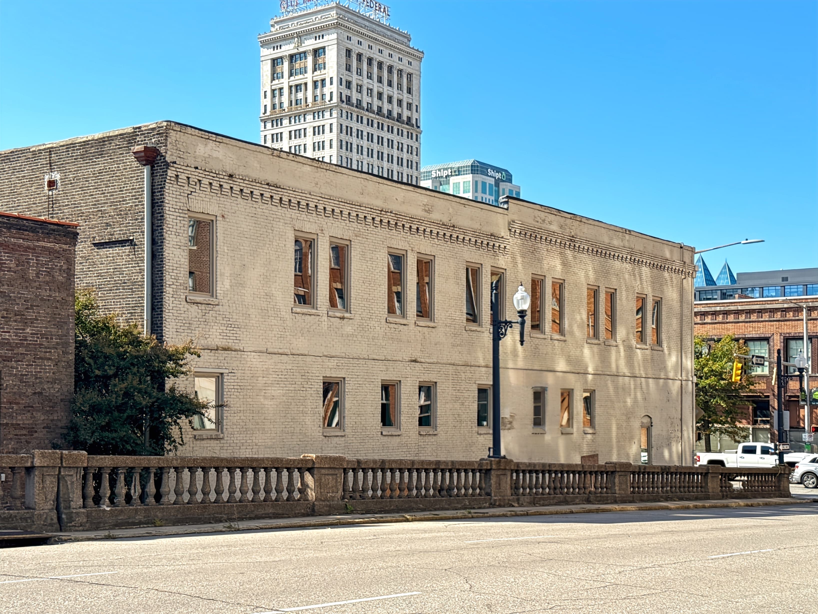 AL, Birmingham - 1st Ave N image 1