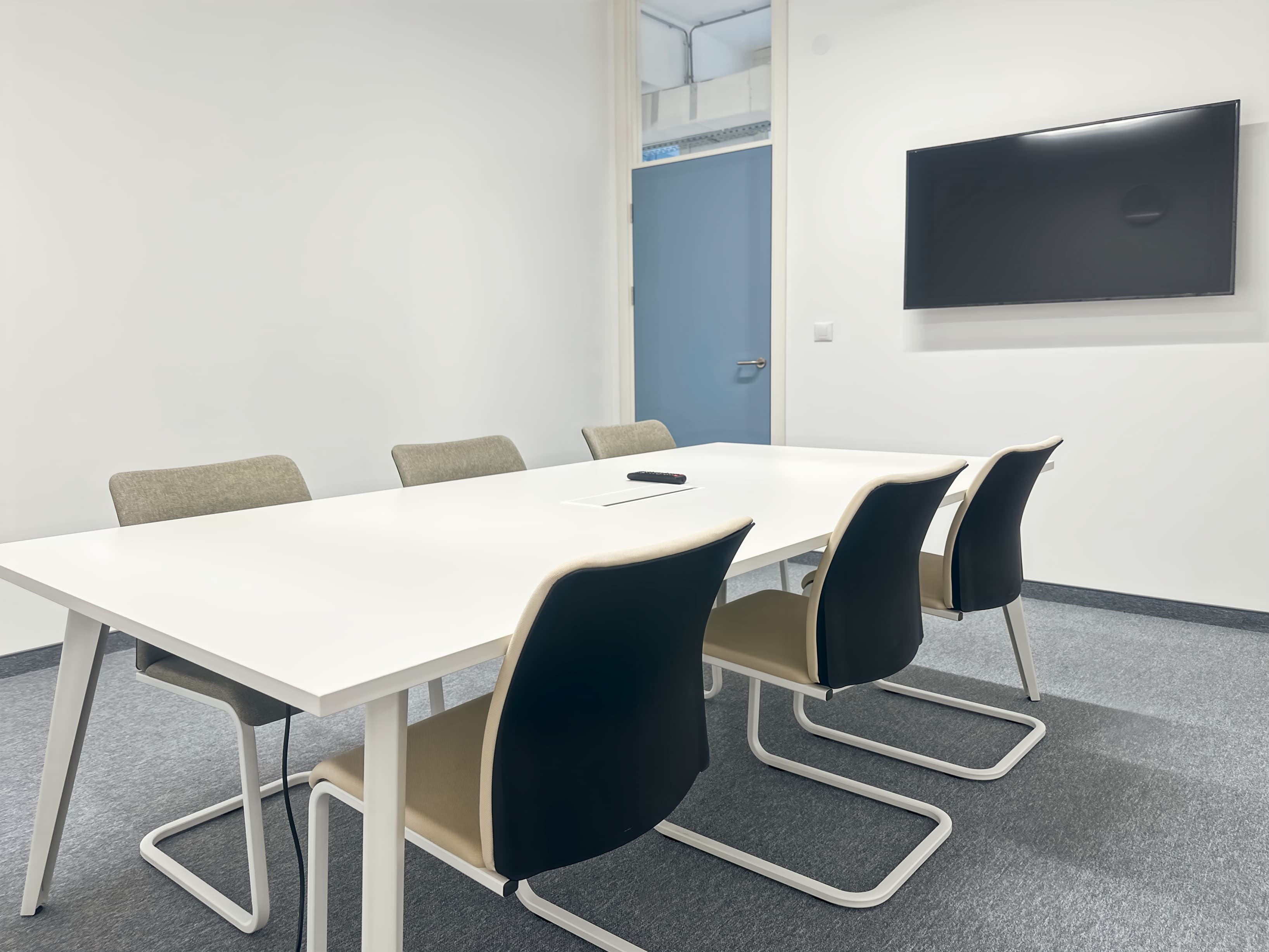 Niš, HQ IRIN Business Center image 2 Niš, HQ IRIN Business Center image 2