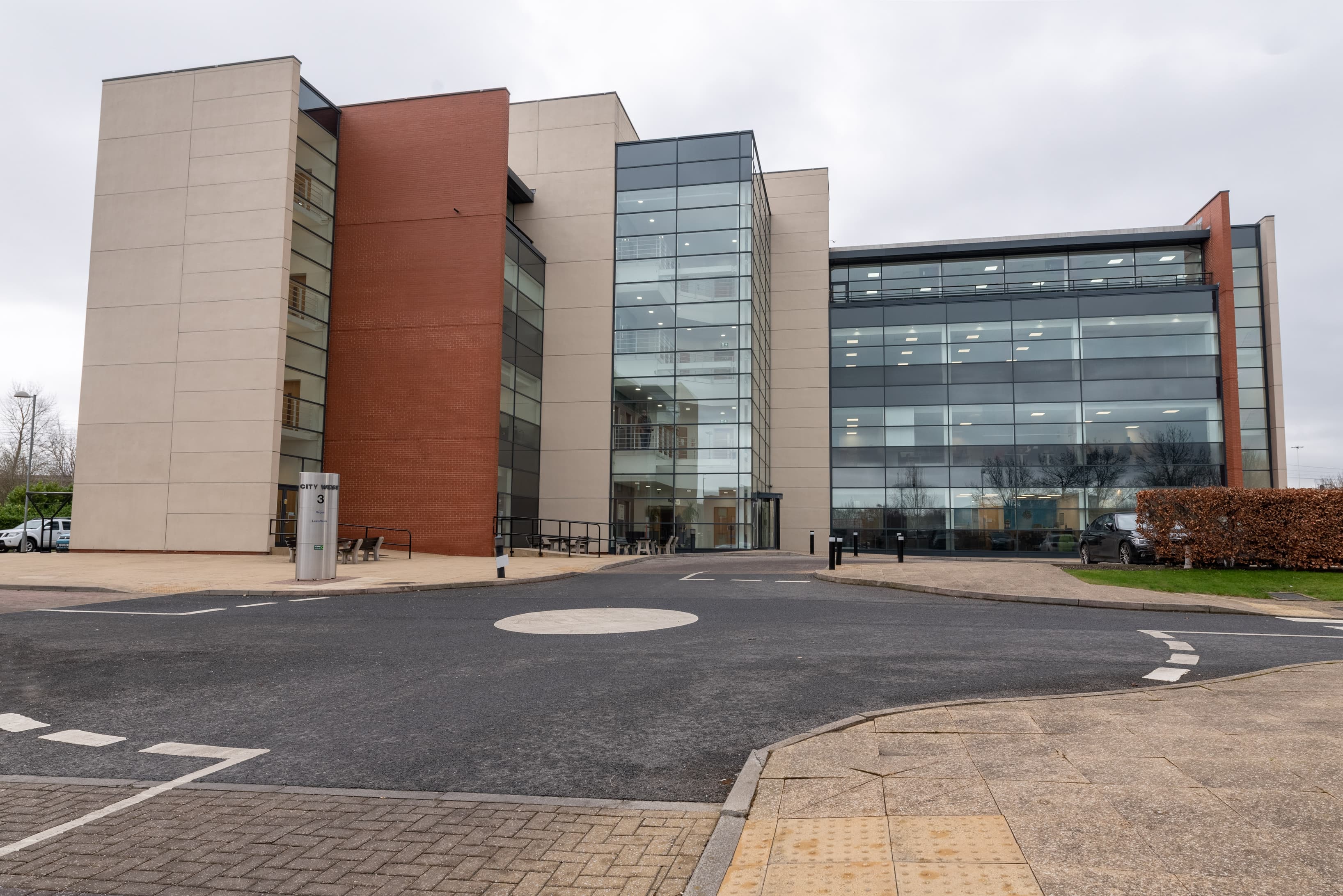 LEEDS, Leeds City West Business Park image 1