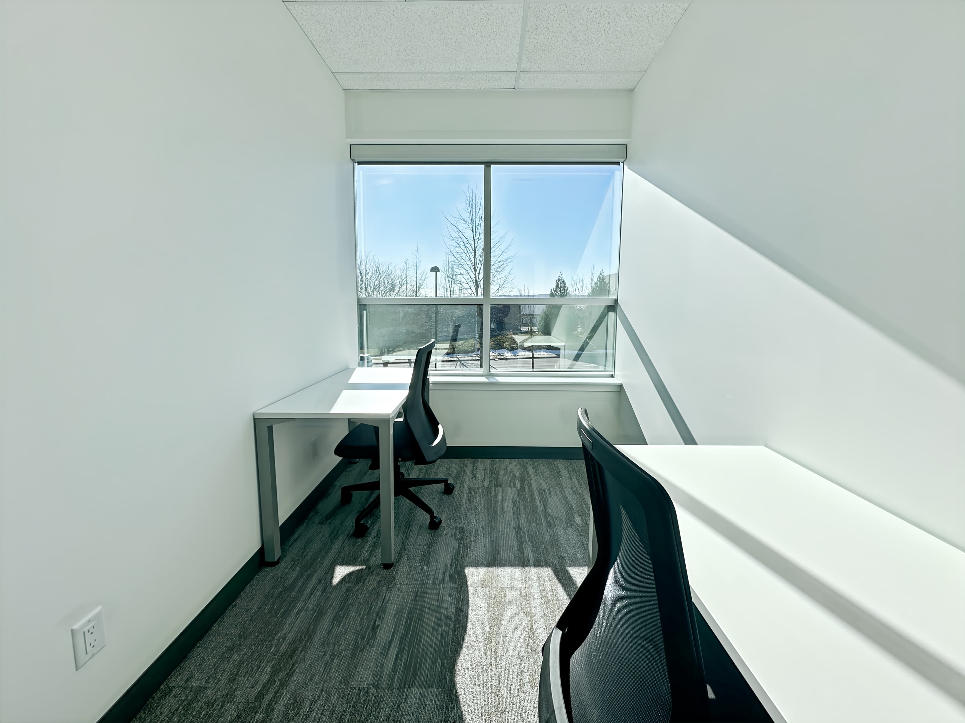 BC, Surrey - Benchmark Business Centre image 12