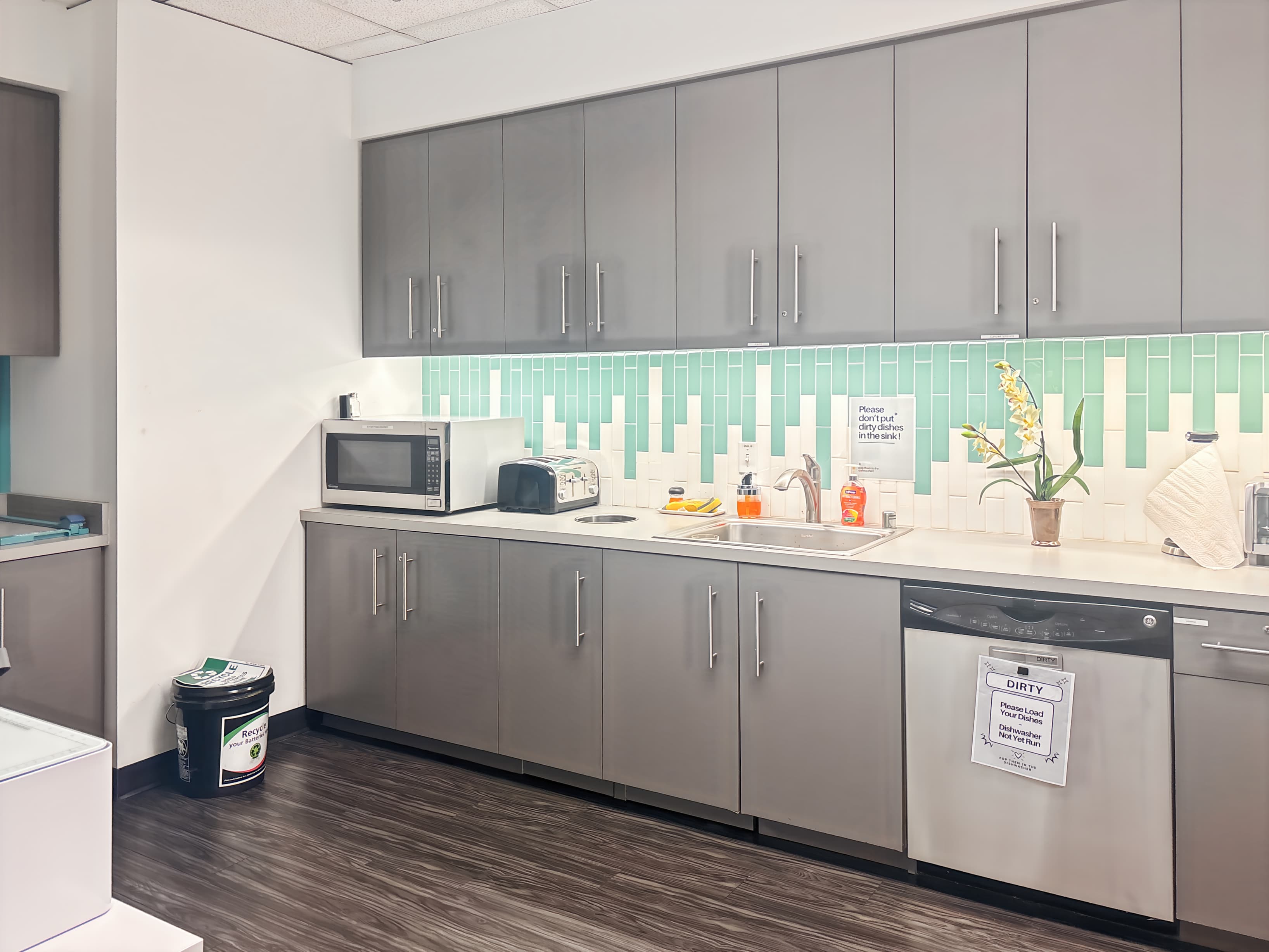 WA, Bellevue - Bellevue Skyline Tower image 2