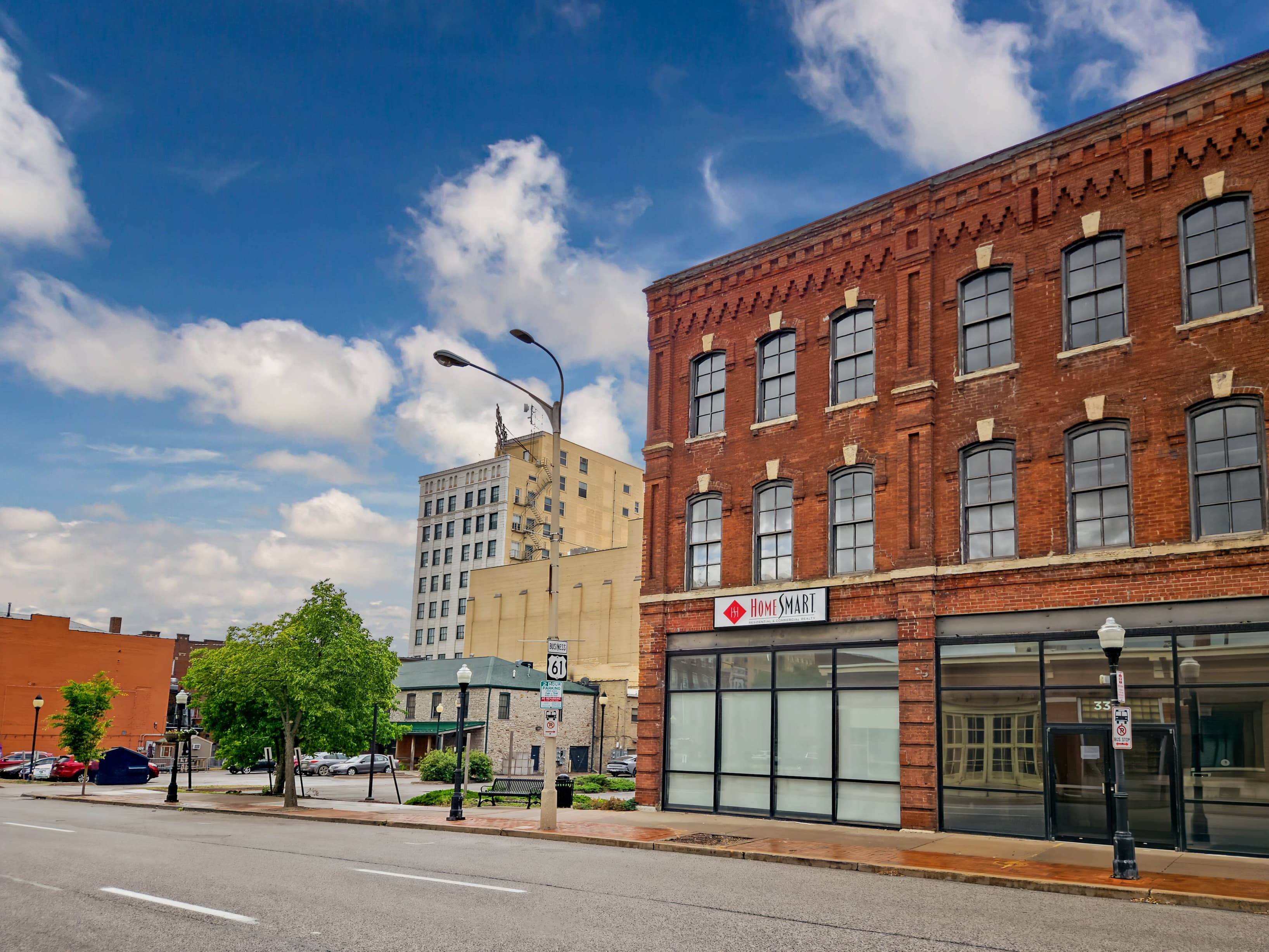 IA, Davenport - Harrison St image 10