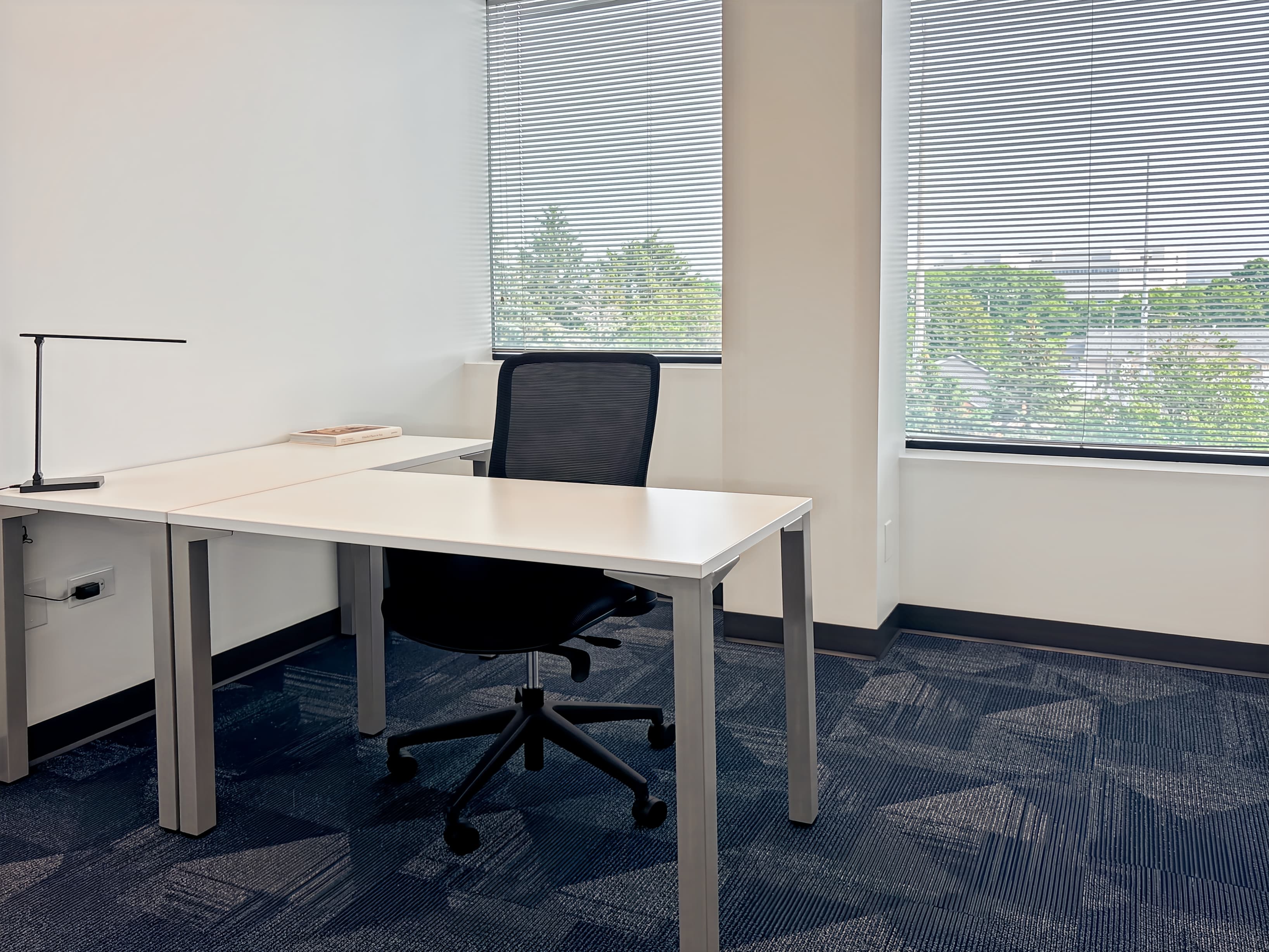 IL, Naperville - Wall St image 6