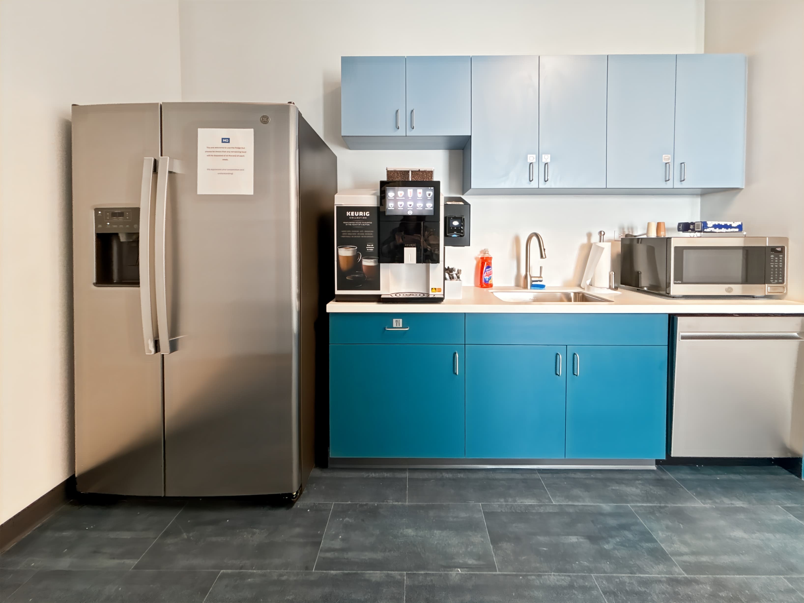 IL, Naperville - Wall St image 2