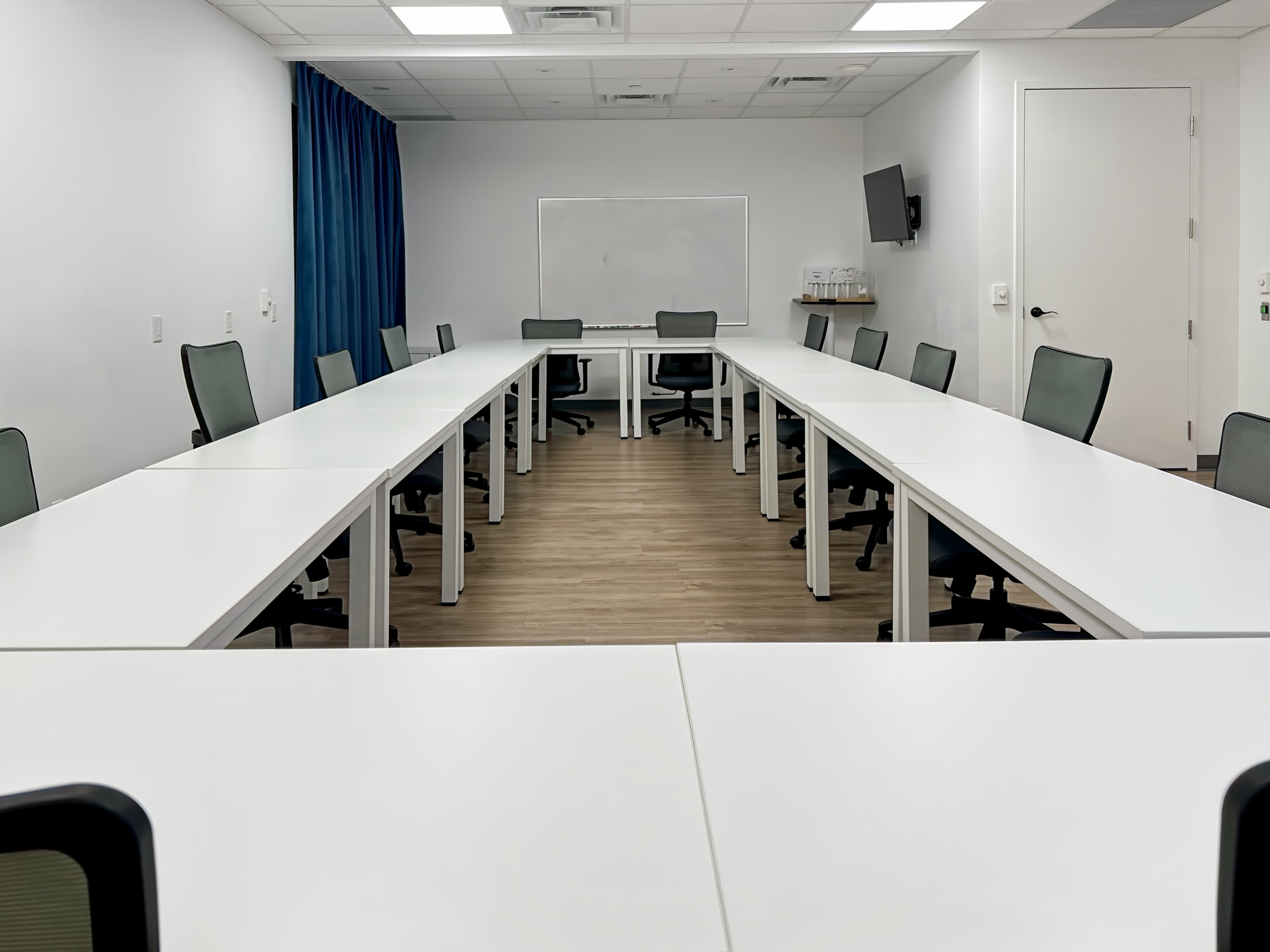 ON, Toronto - Wellesley Street West image 5