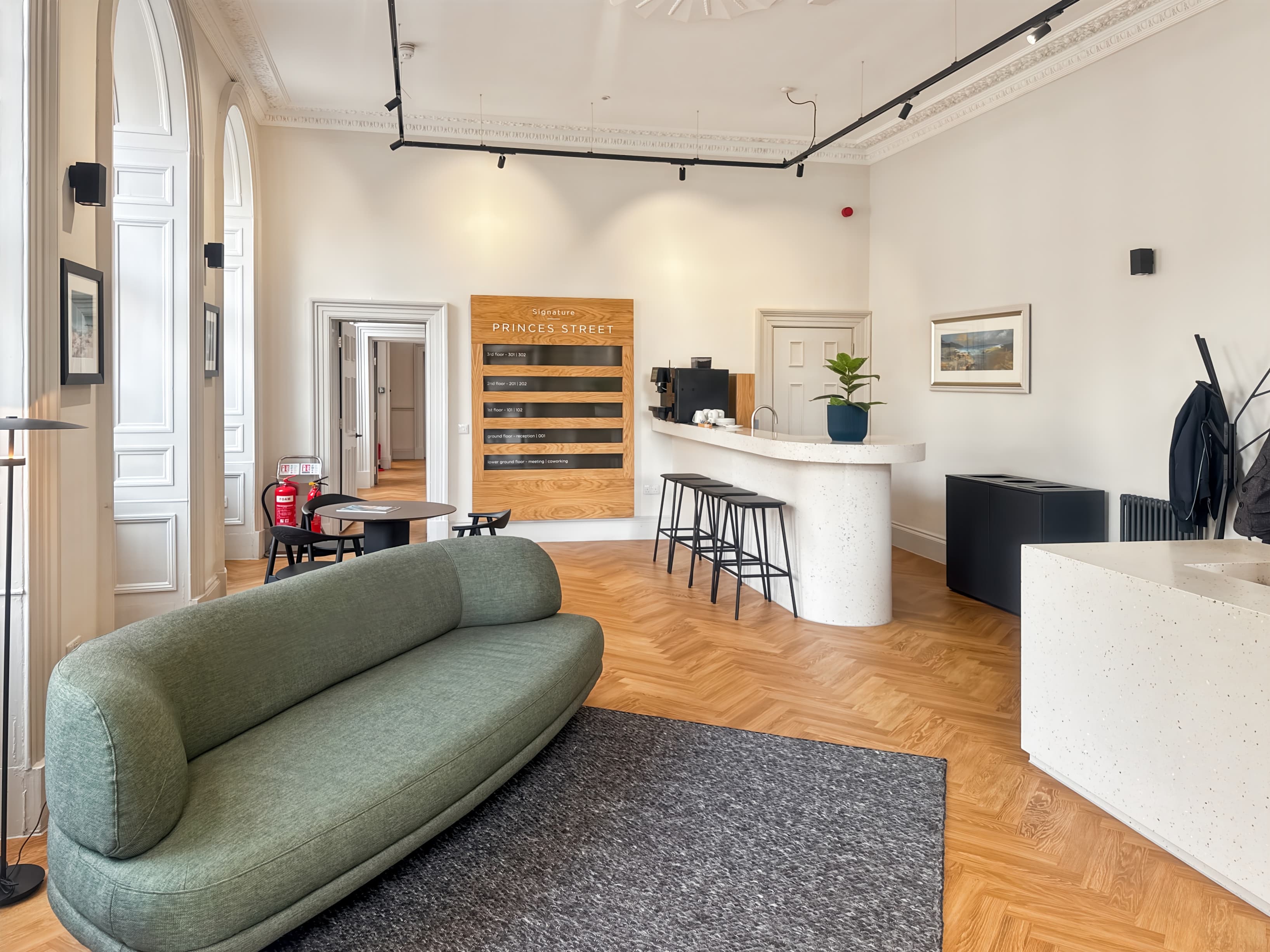 Edinburgh, 6 Waterloo Place image 11