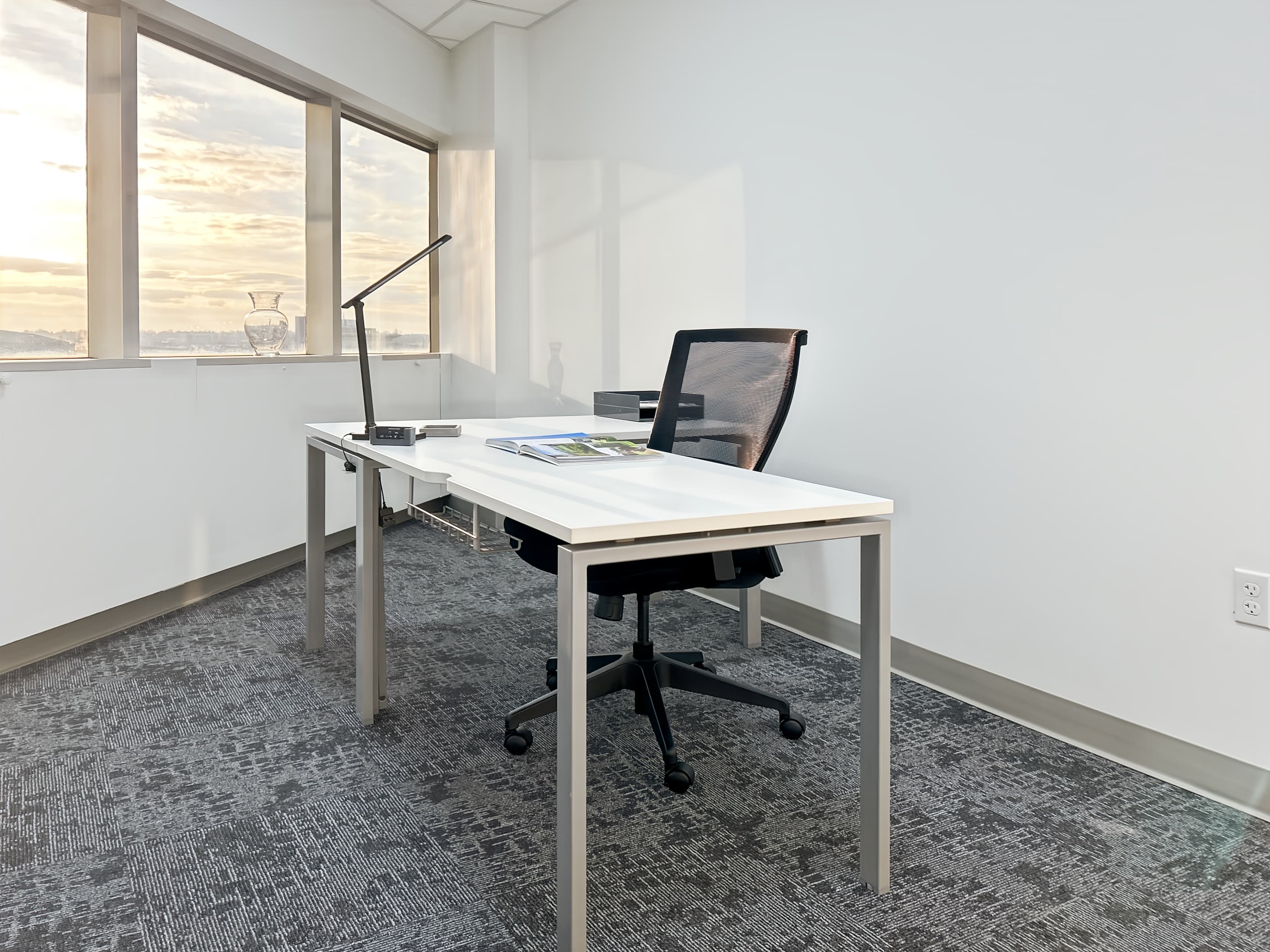 NJ, Newark - 3 Gateway Center image 8