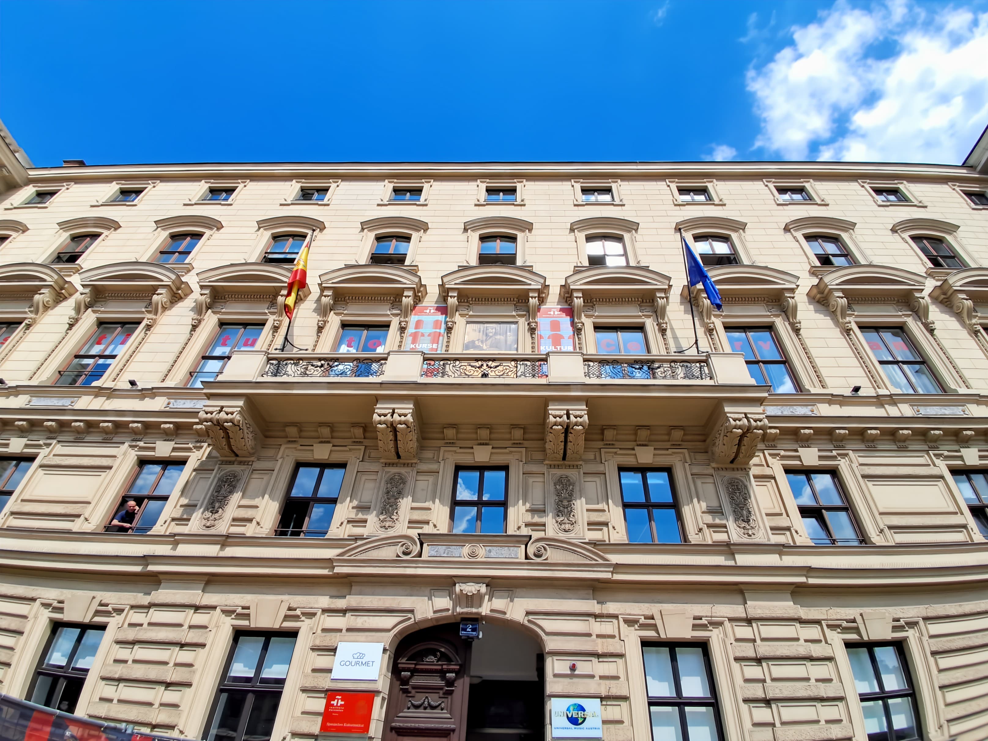 Vienna, Schwarzenbergplatz image 6 Vienna, Schwarzenbergplatz image 6