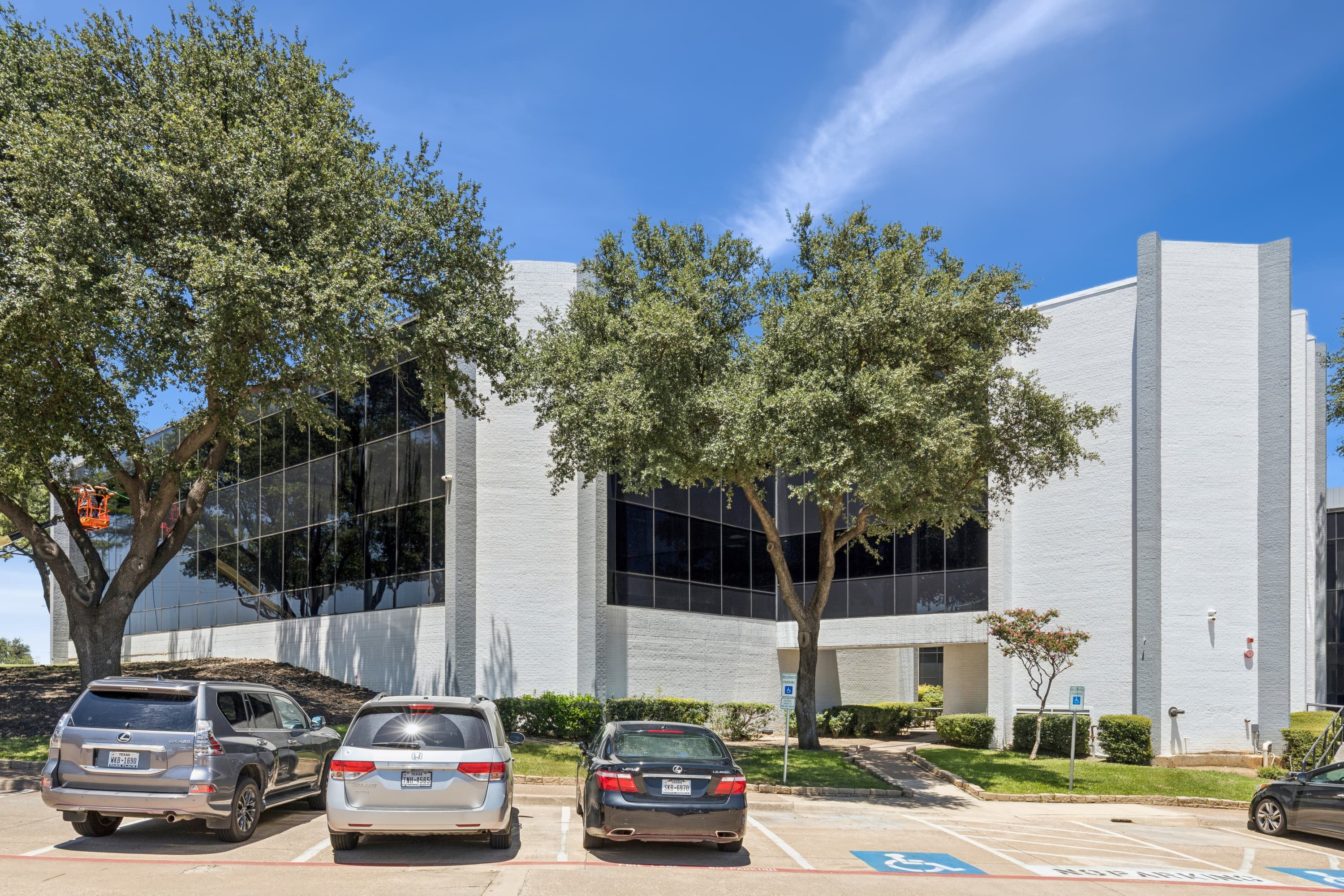 TX, Irving - Belt Line Rd image 2