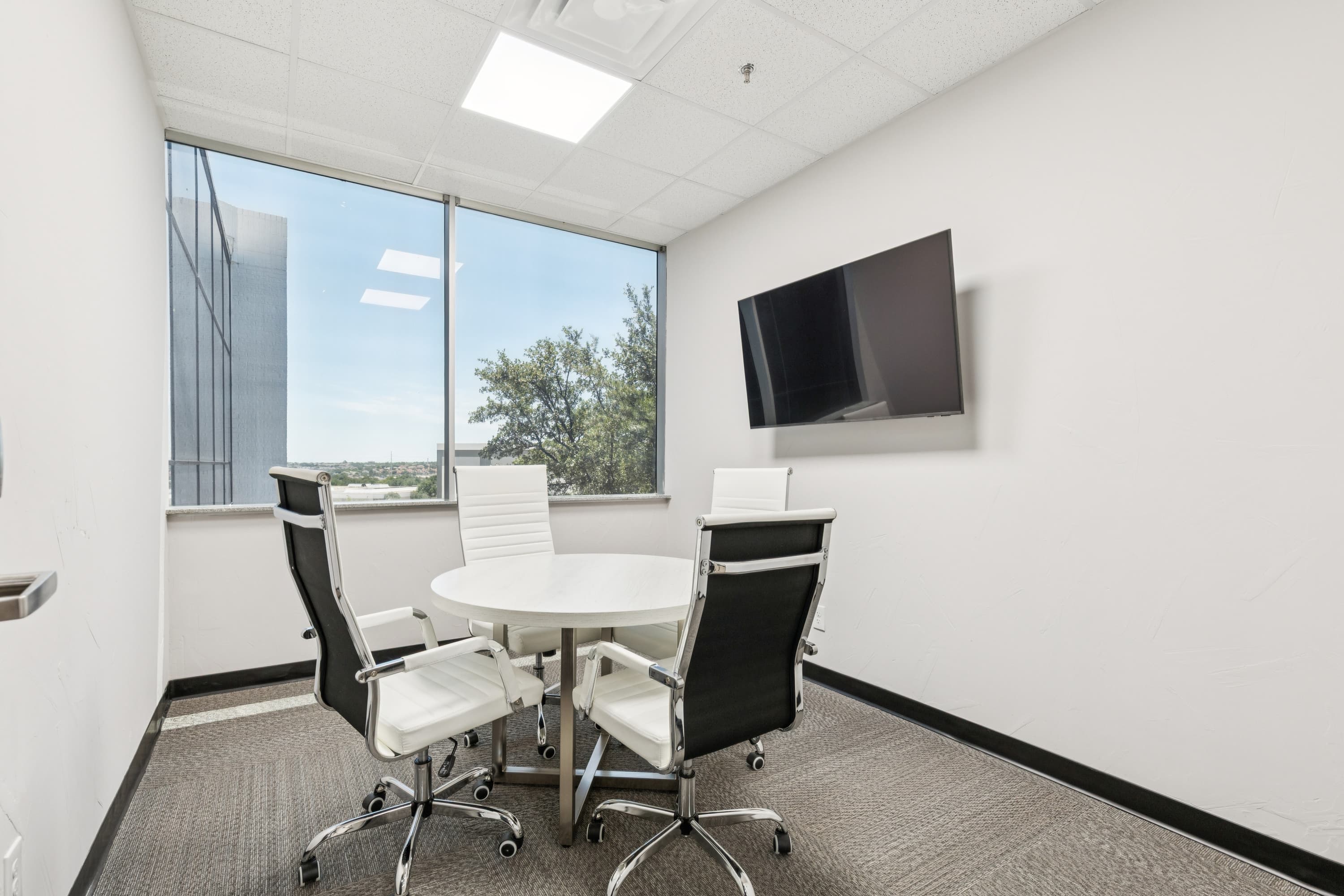 TX, Irving - Belt Line Rd image 6