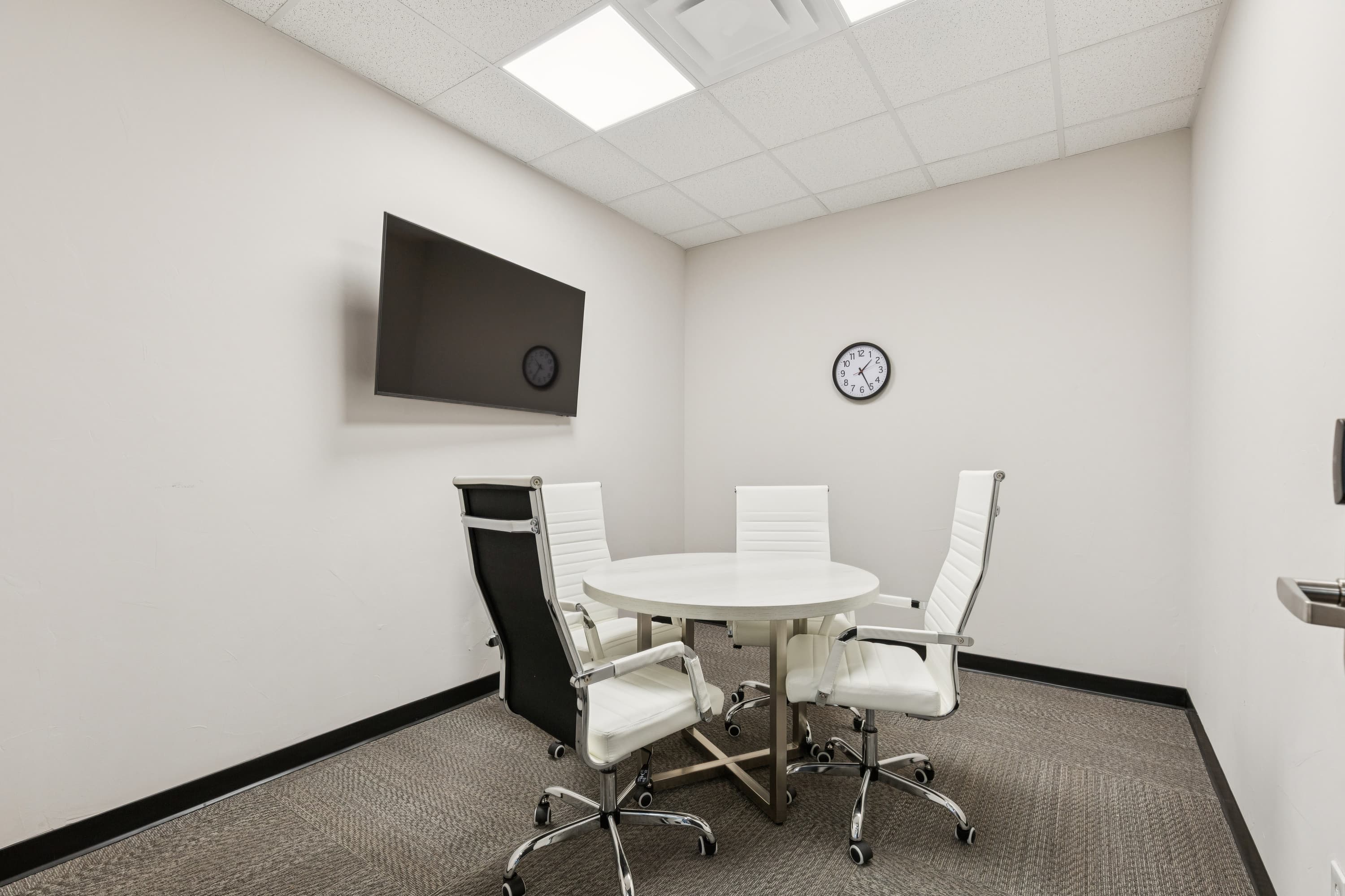 TX, Irving - Belt Line Rd image 7