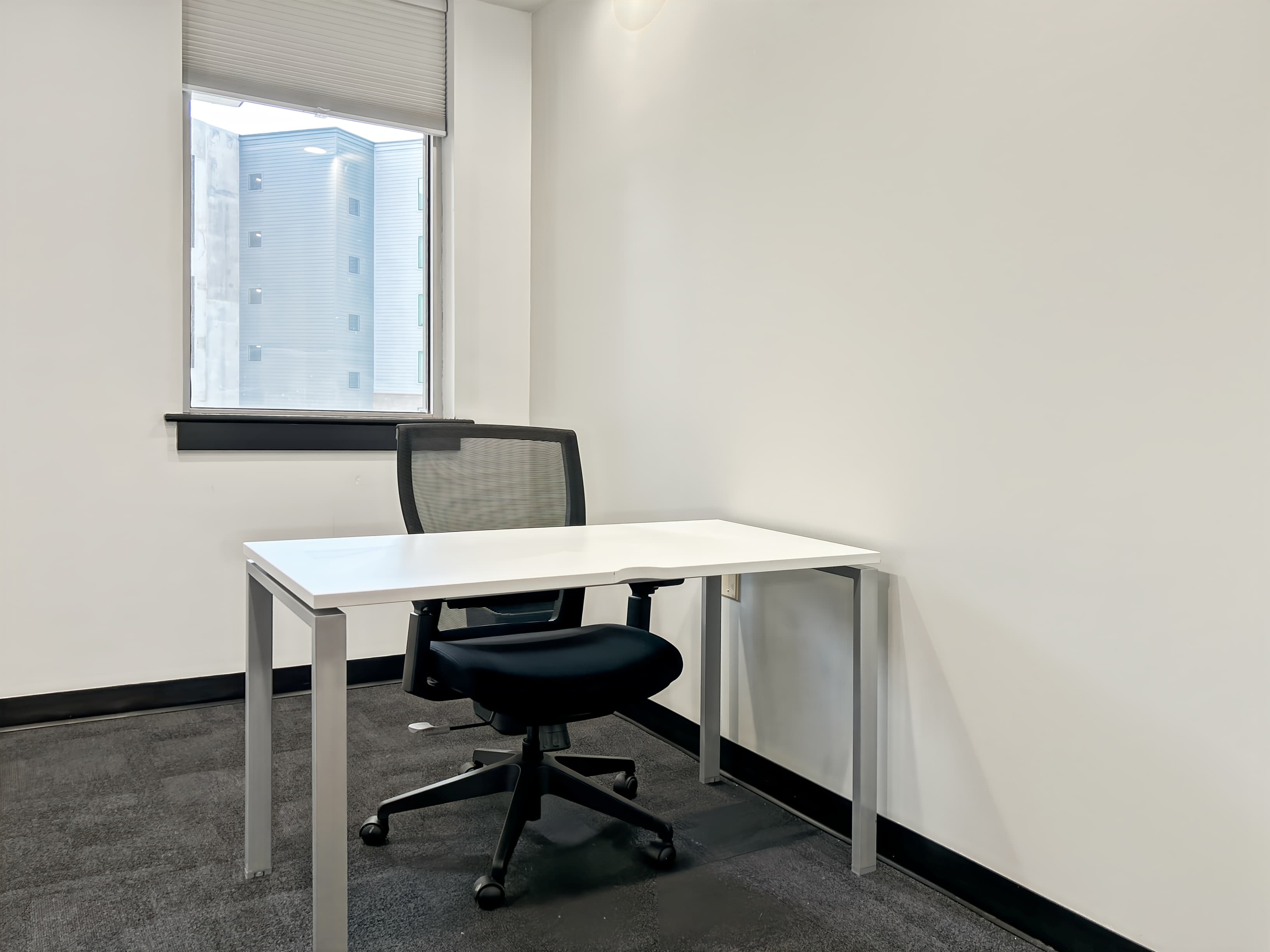 NC, Charlotte - Morehead St image 1 NC, Charlotte - Morehead St image 1