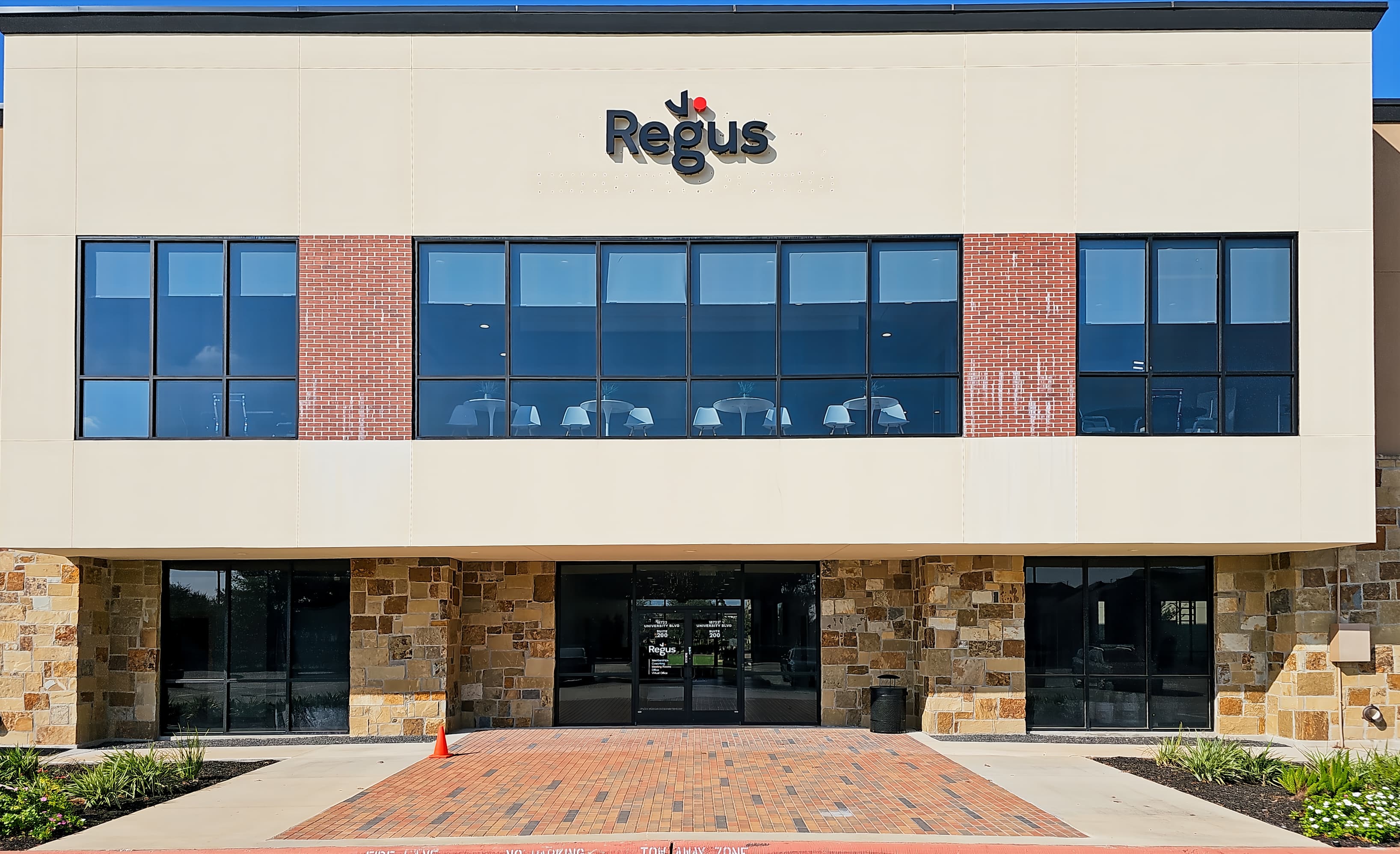 TX, Sugarland - University Blvd image 6