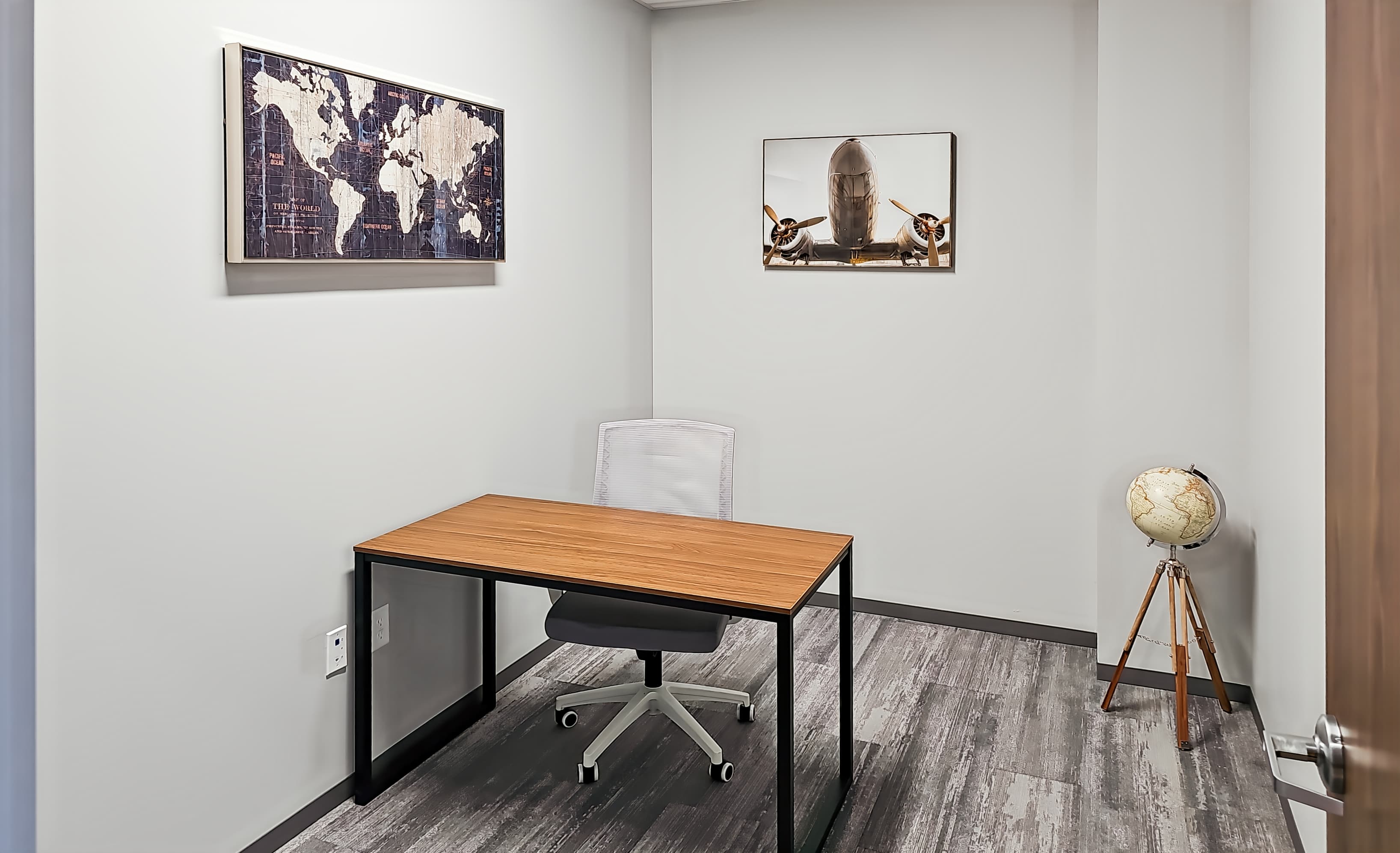 TX, Sugarland - University Blvd image 2