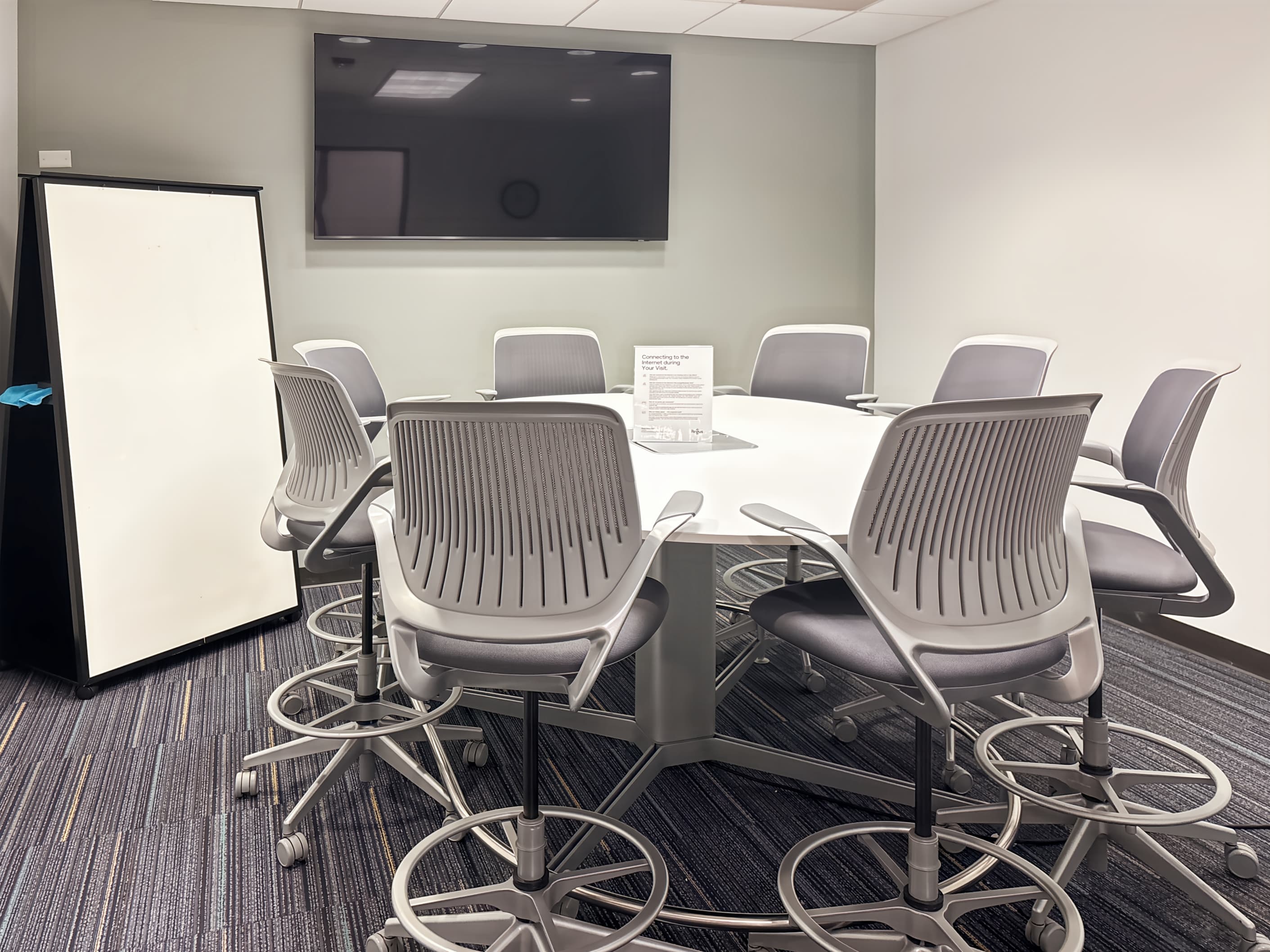 IL, Schaumburg - McConnor Pkwy image 9