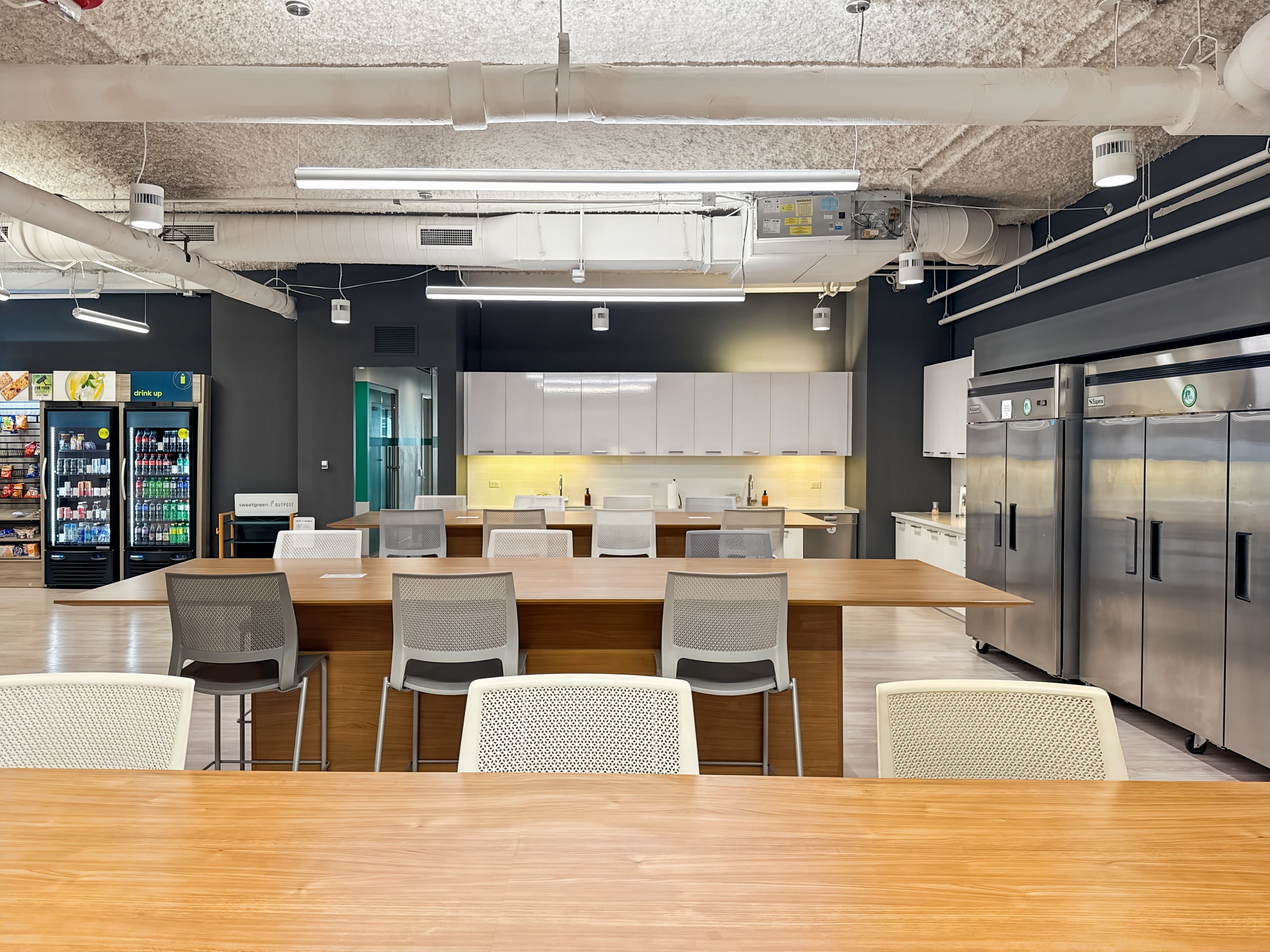 IL, Chicago - 1 N State Street image 11