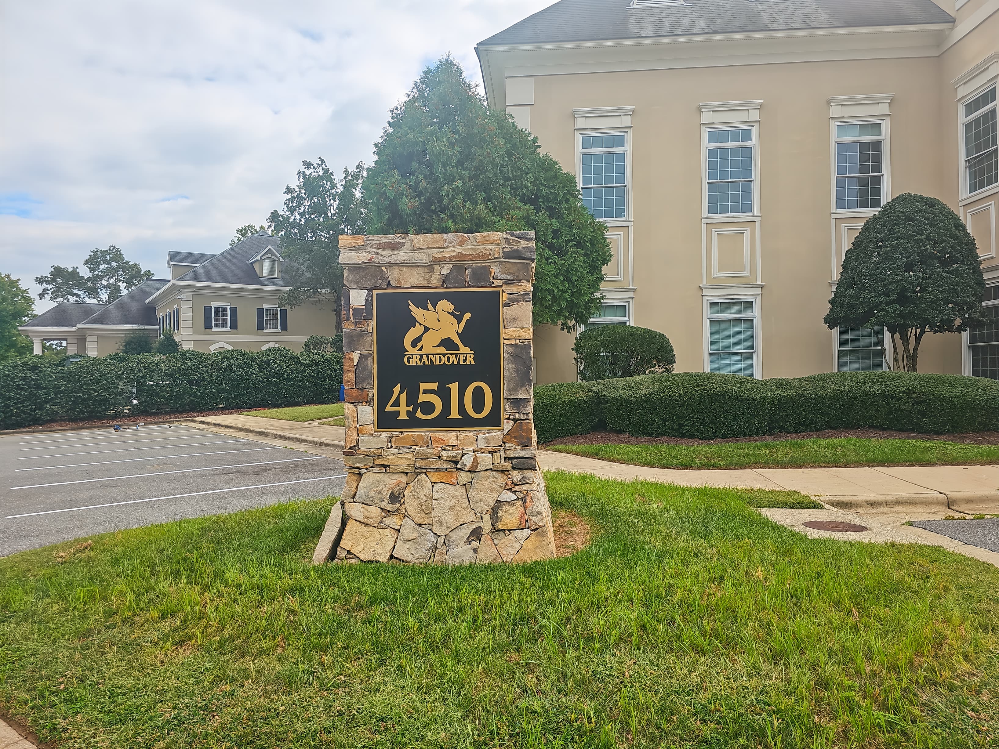 NC, Greensboro - Weybridge Ln image 3