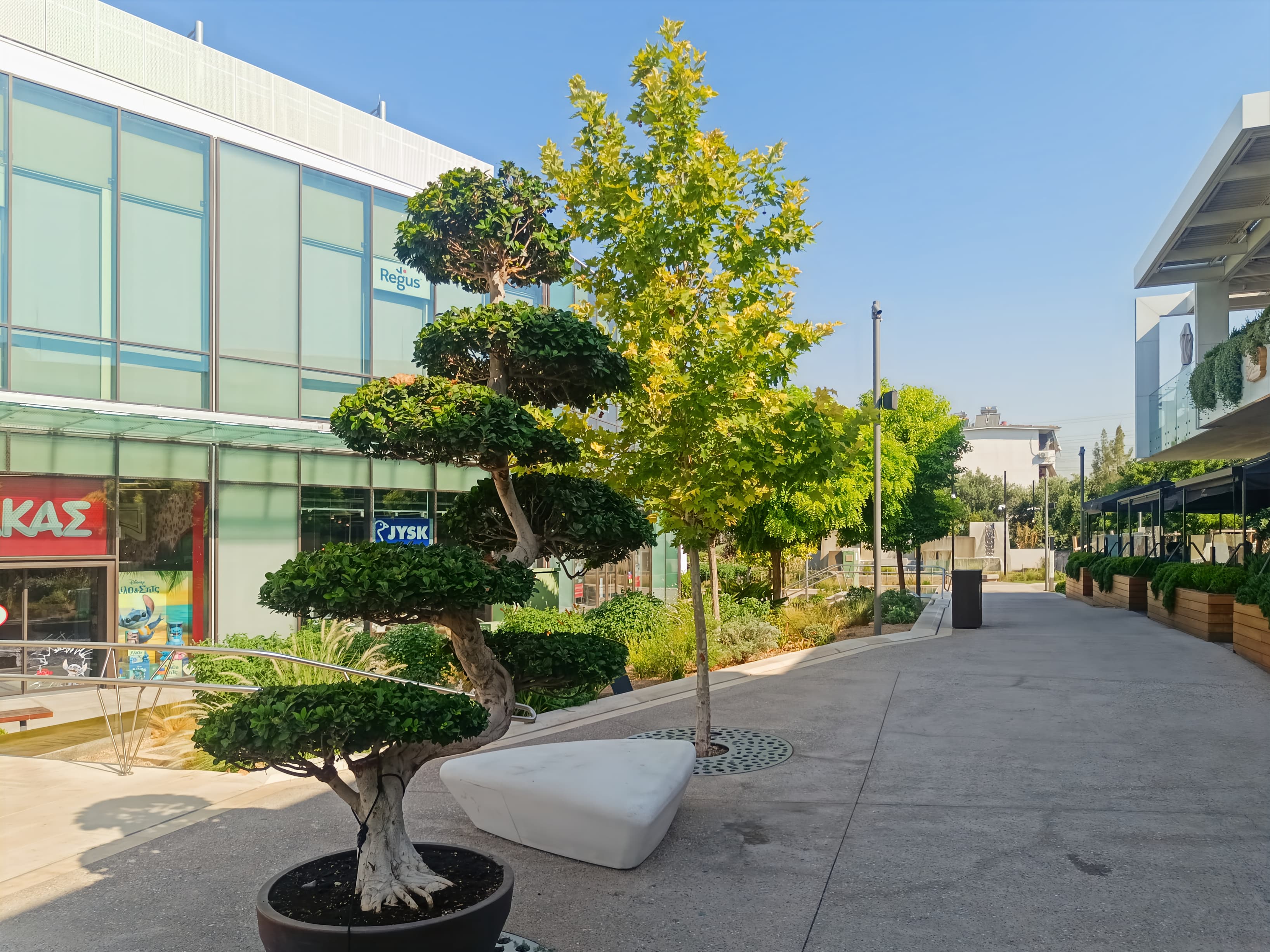 Athens, River West Open image 5 Athens, River West Open image 5