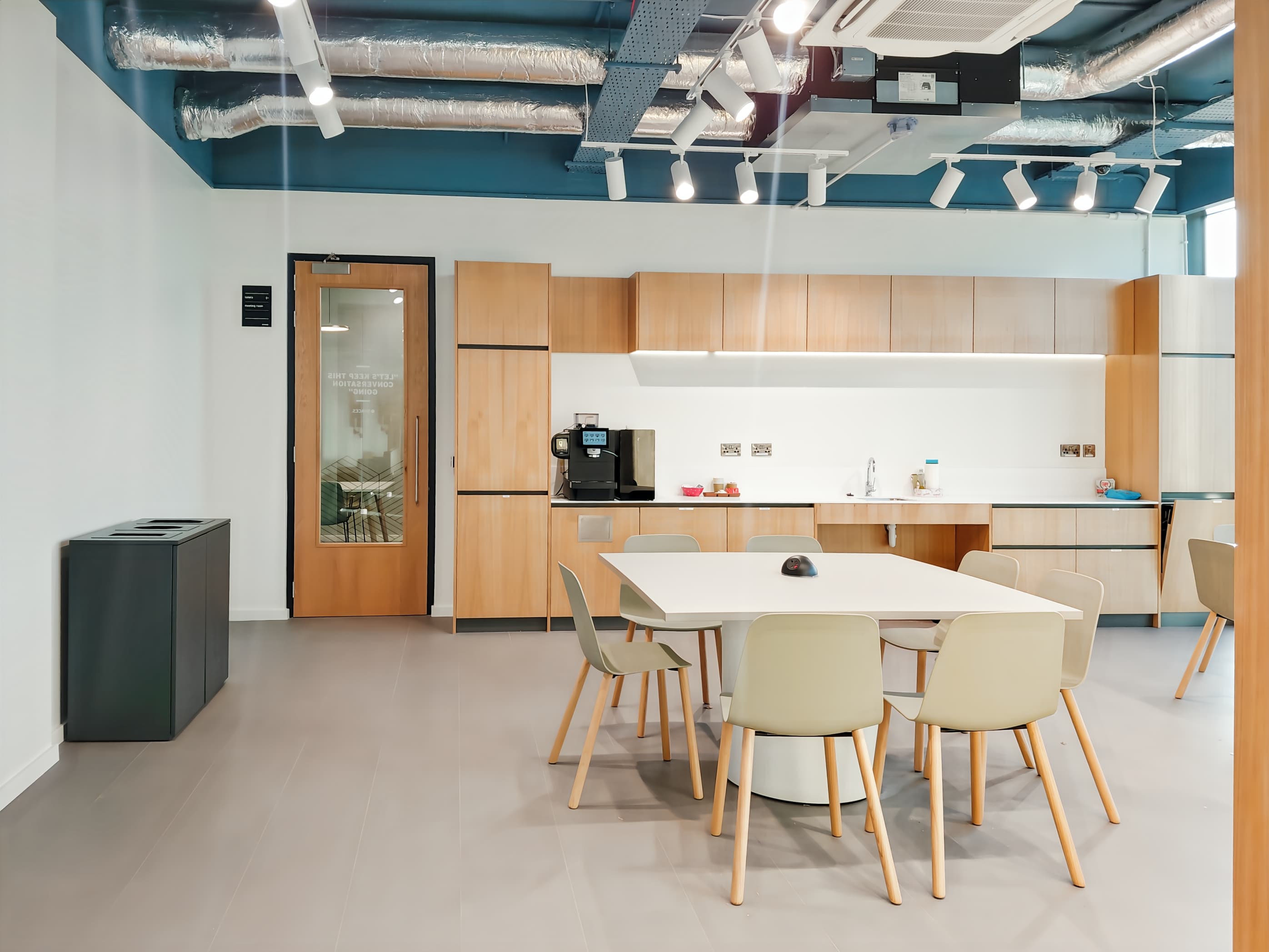 Limerick, City East Plaza image 4