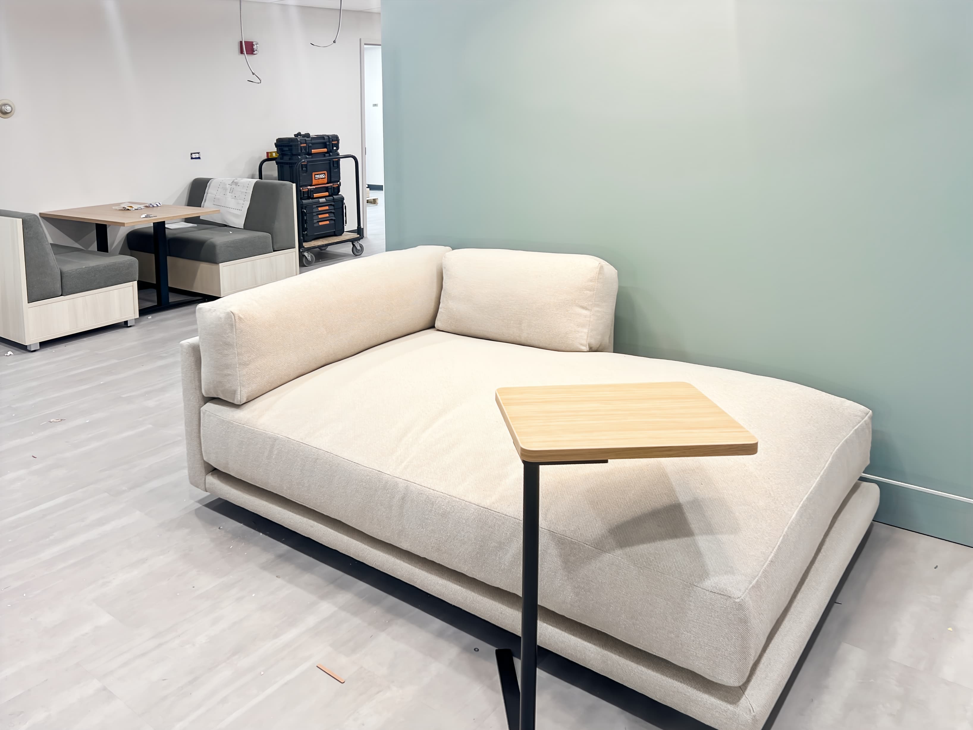 IL, Des Plaines - River Rd image 3