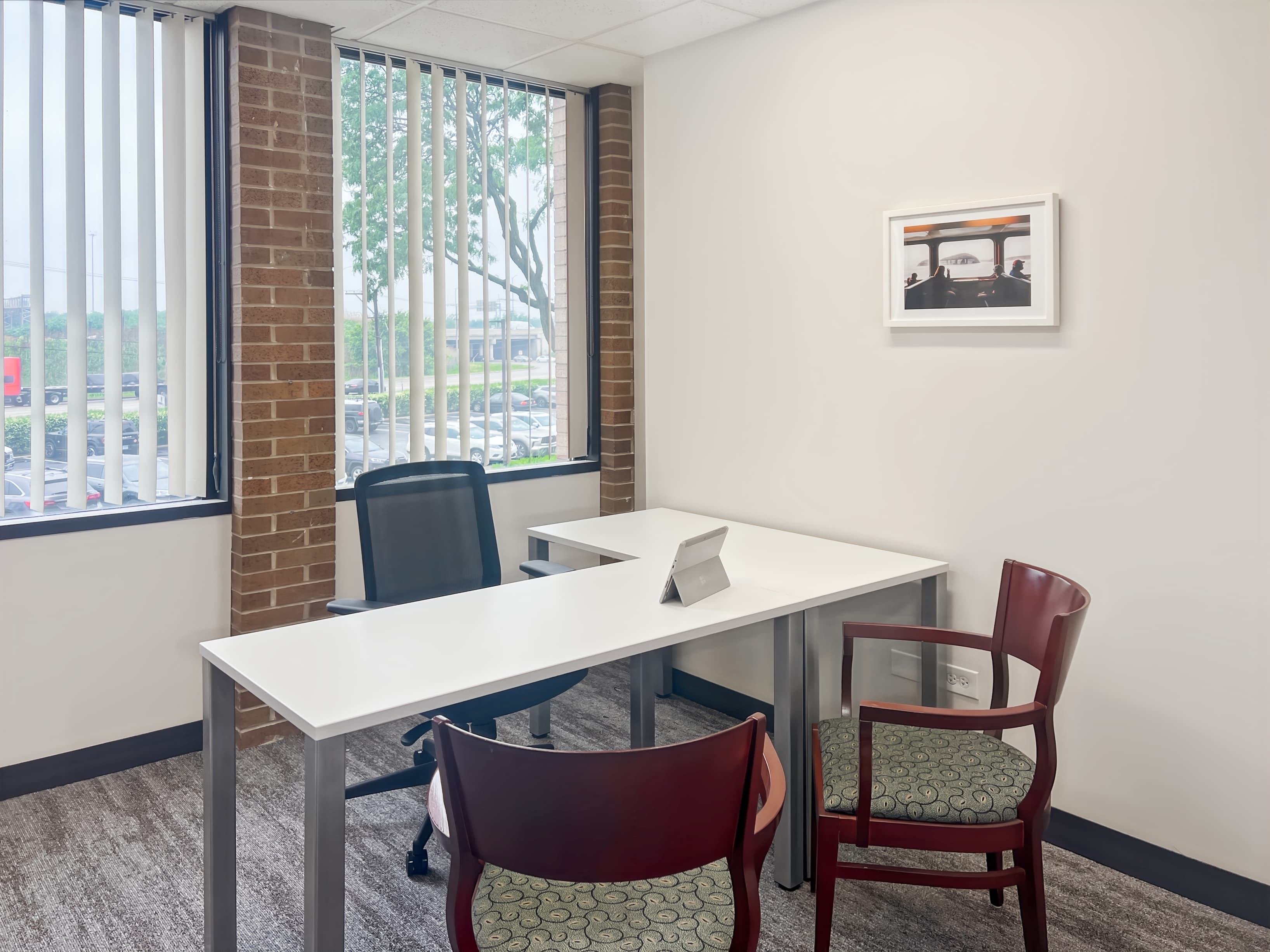 IL, Des Plaines - River Rd image 13