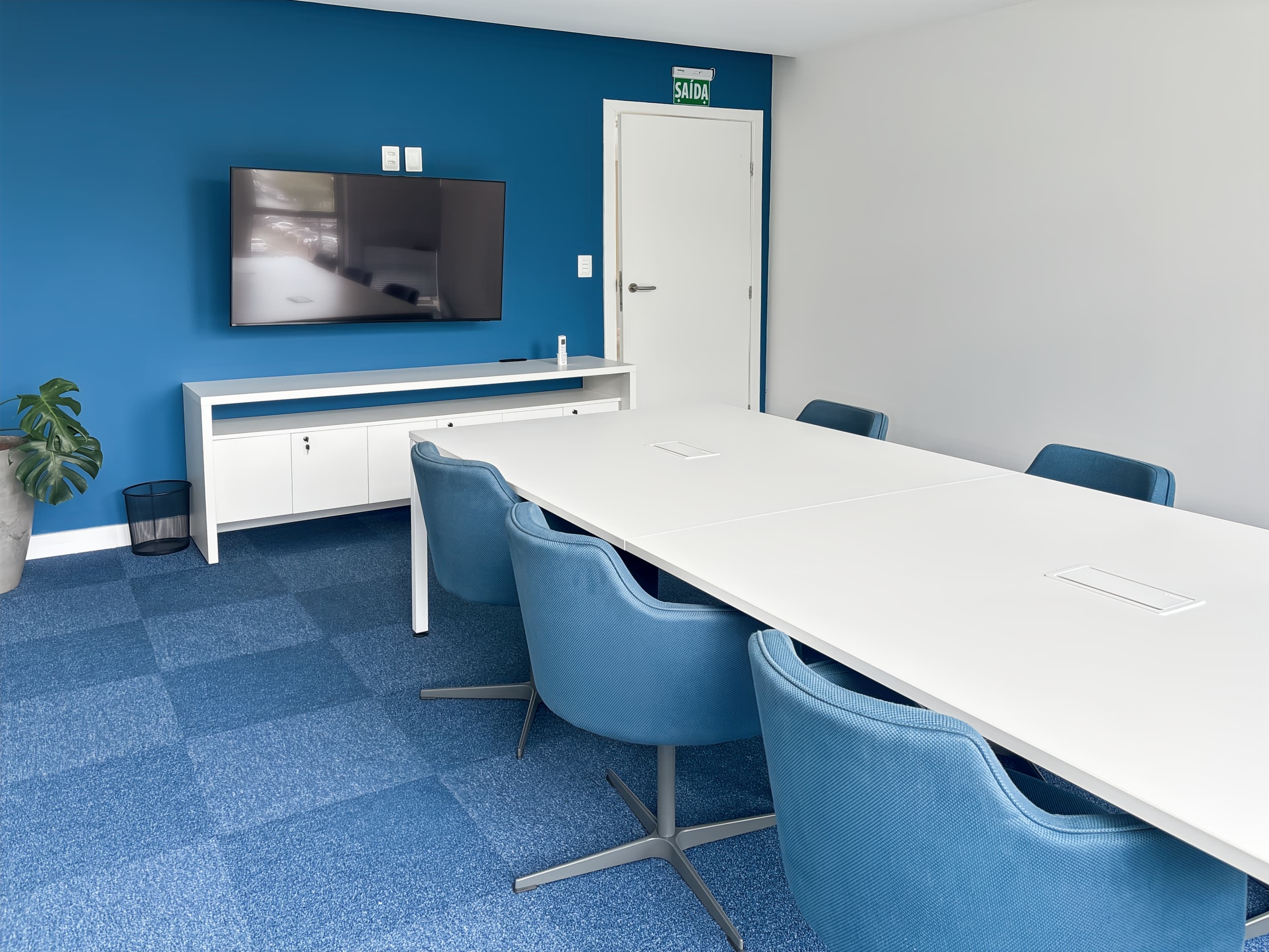 Salvador, Tropical Center image 5