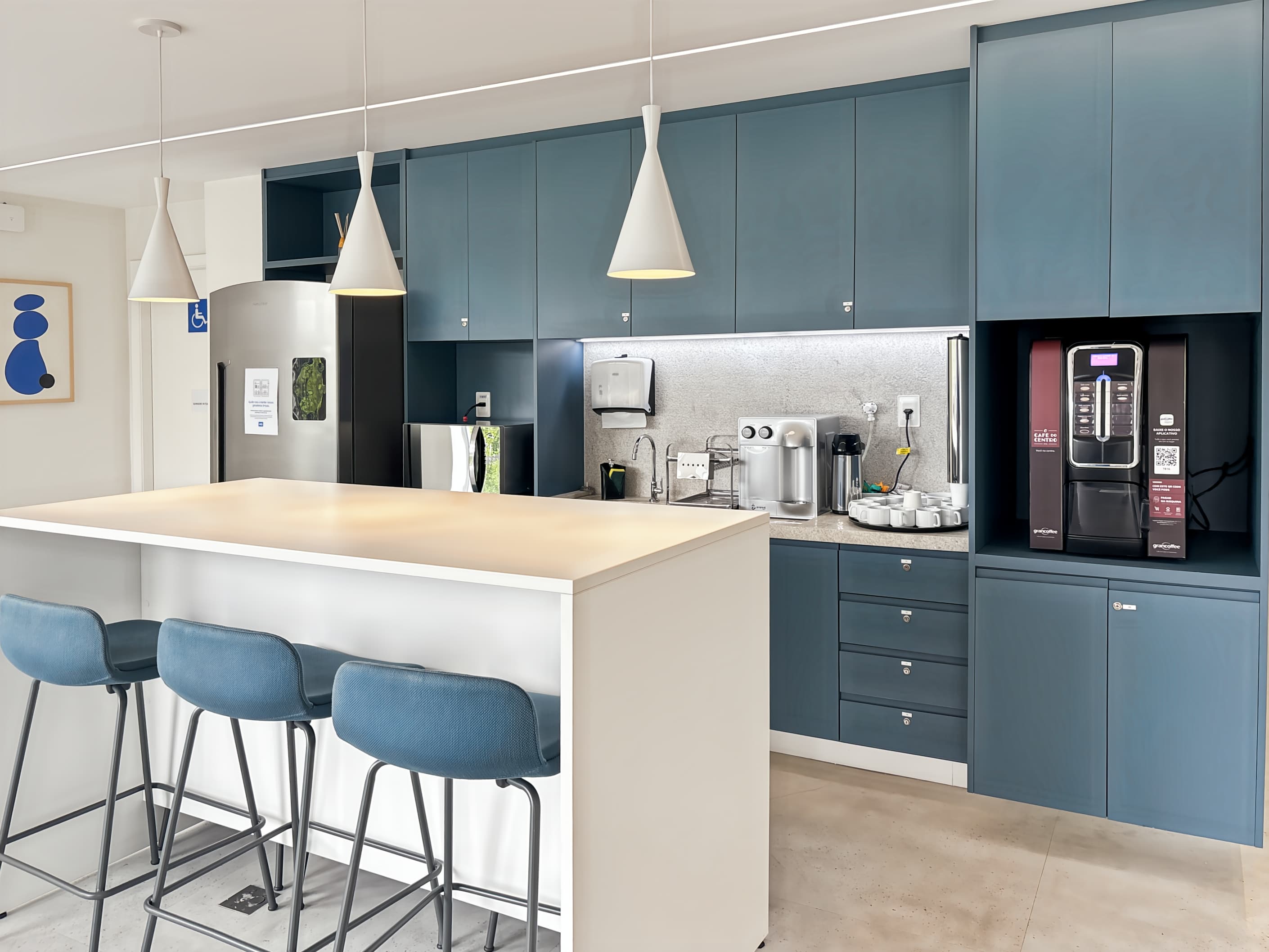 Salvador, Tropical Center image 6