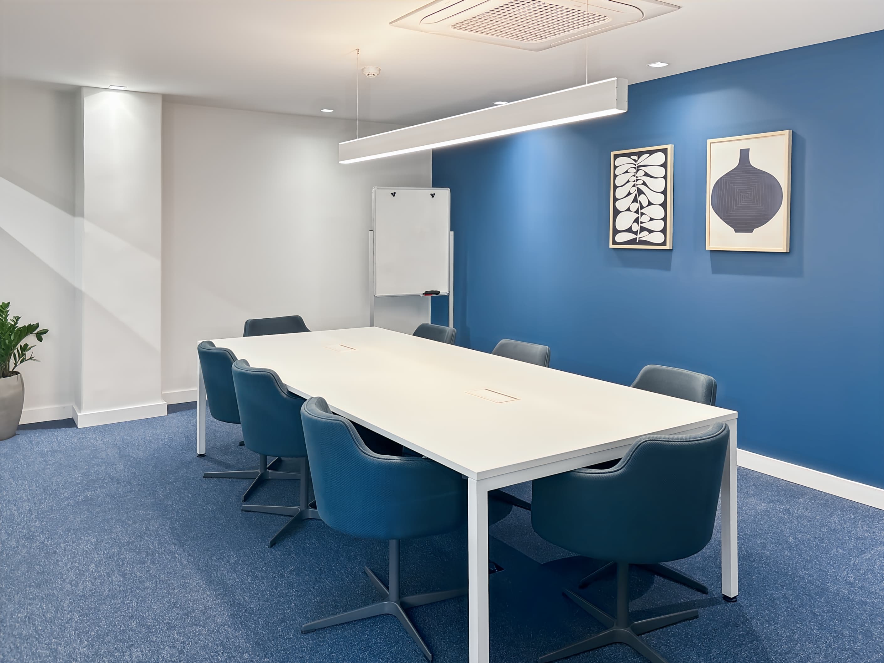 Salvador, Tropical Center image 11