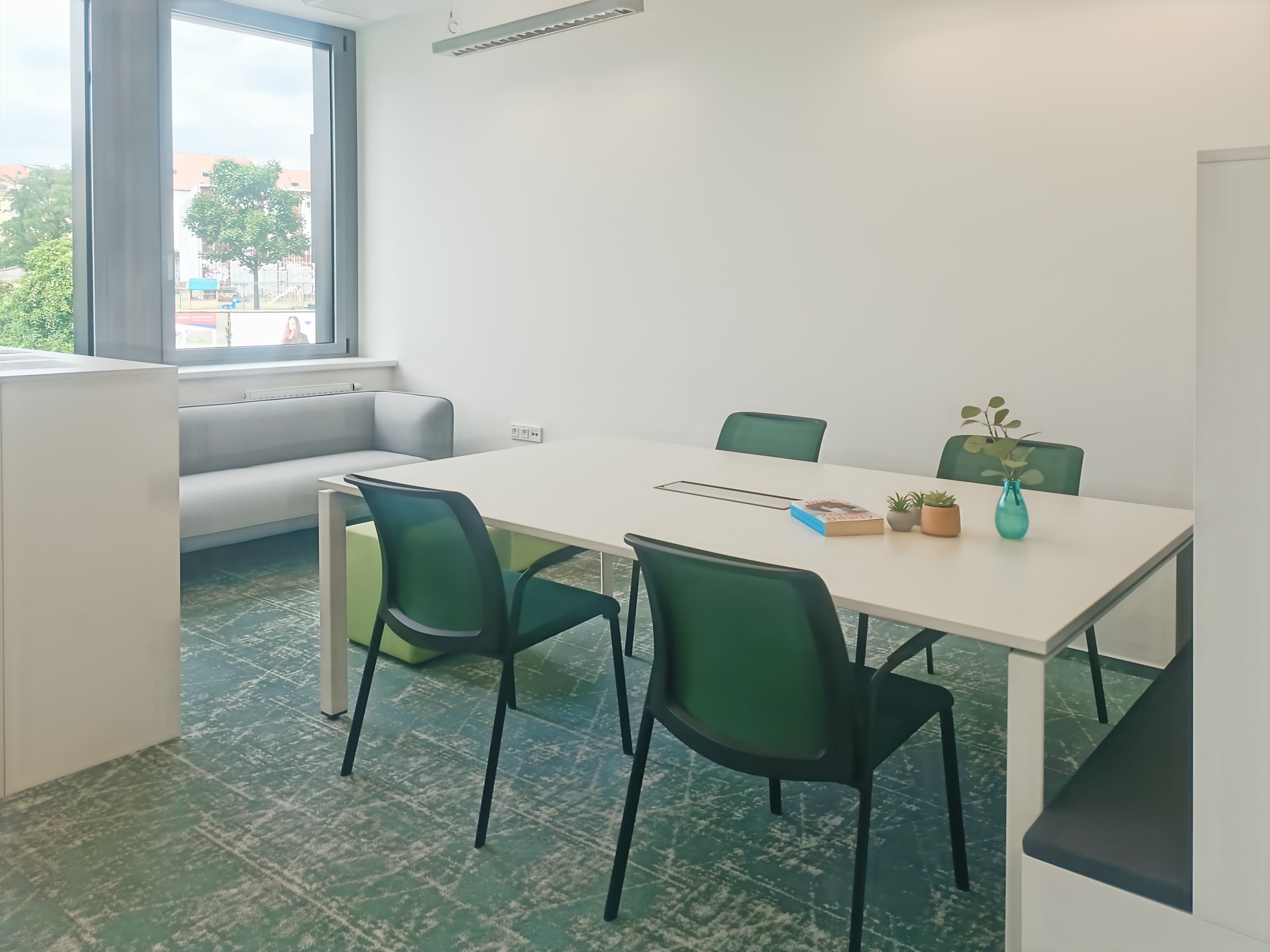 Prague, Signature OFFY image 4 Prague, Signature OFFY image 4