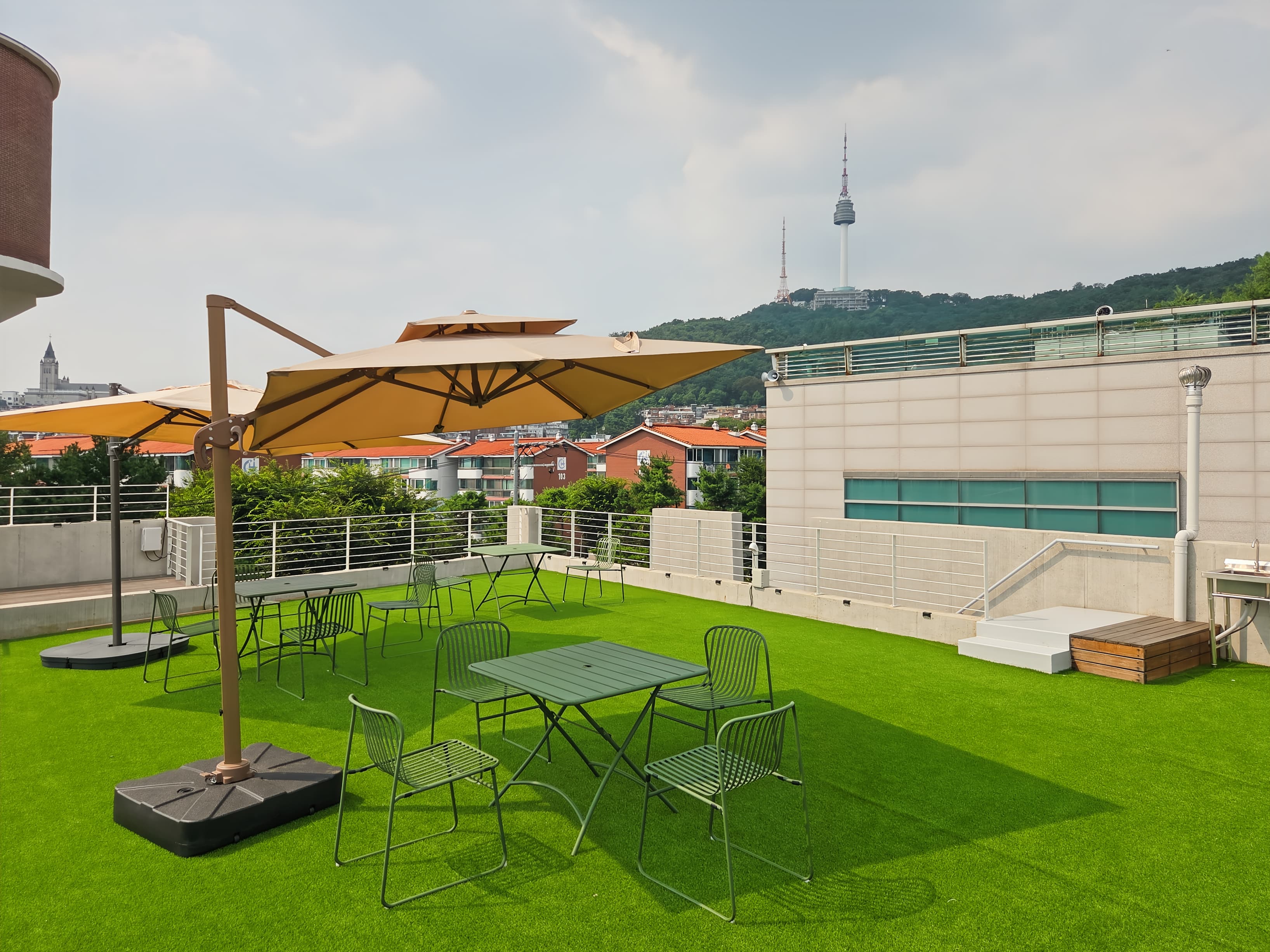 Seoul, Itaewon Bluesky image 7 Seoul, Itaewon Bluesky image 7