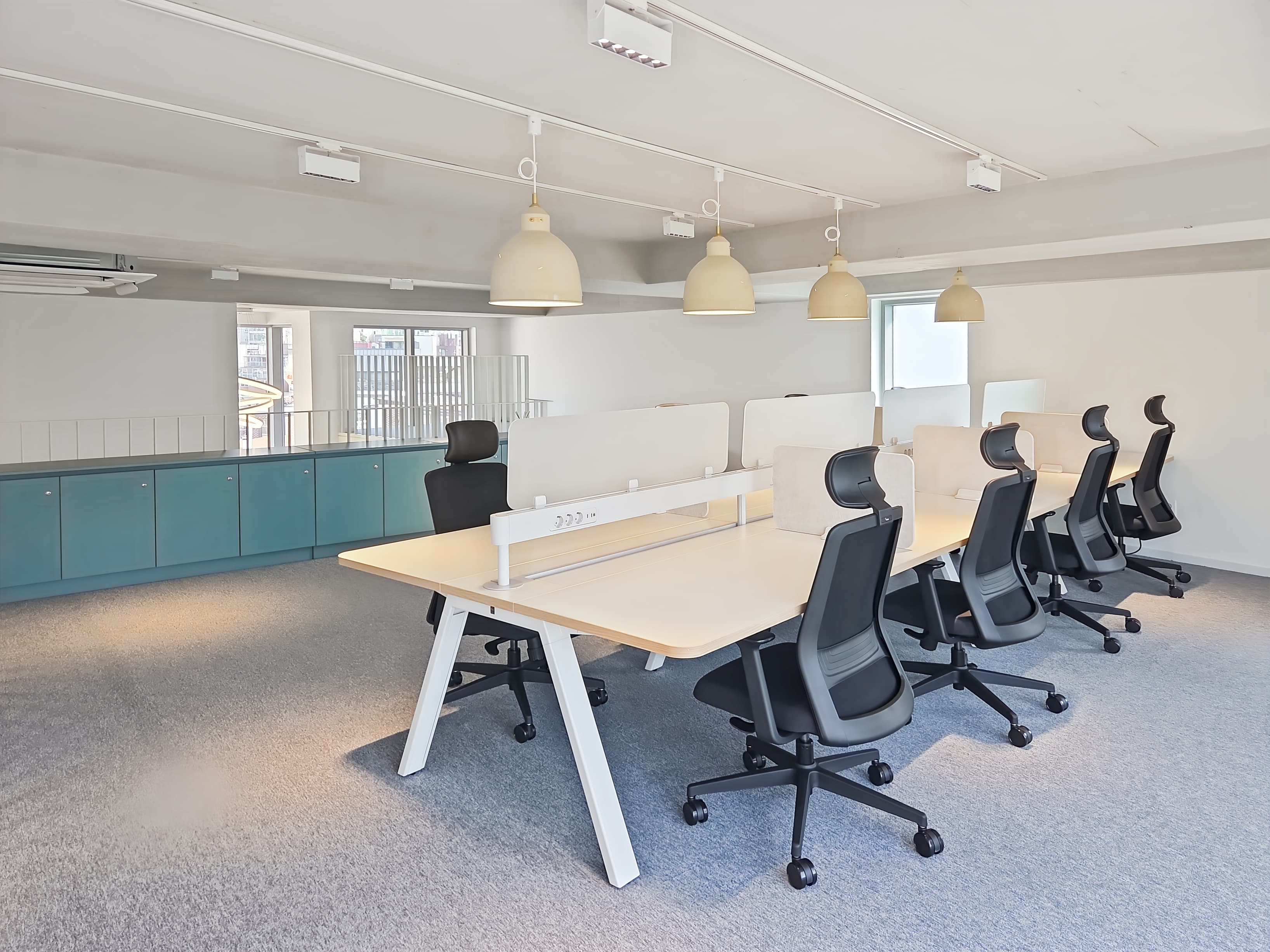 Seoul, Itaewon Bluesky image 8 Seoul, Itaewon Bluesky image 8