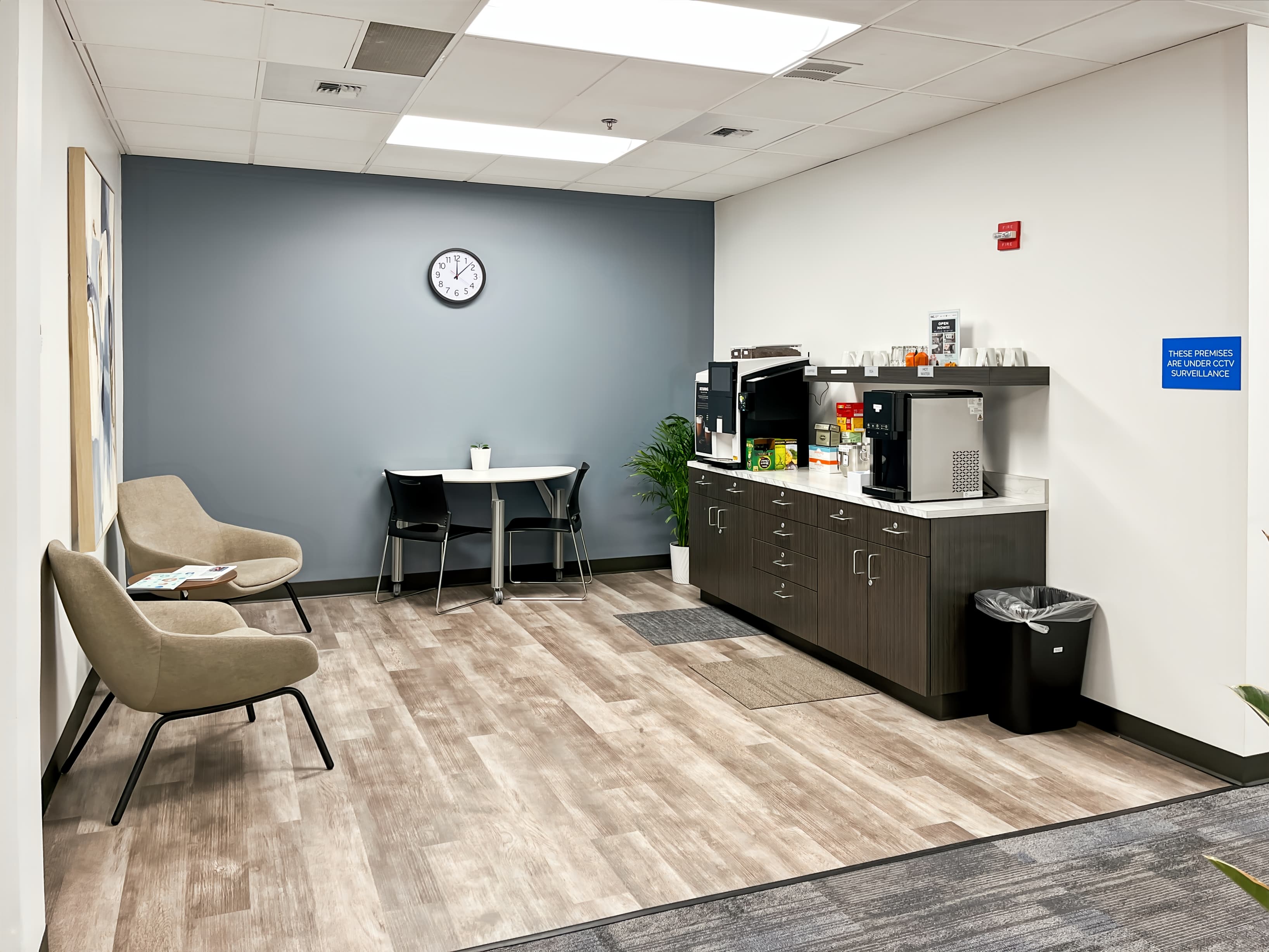 WA, Bellevue - NE 4th St image 7