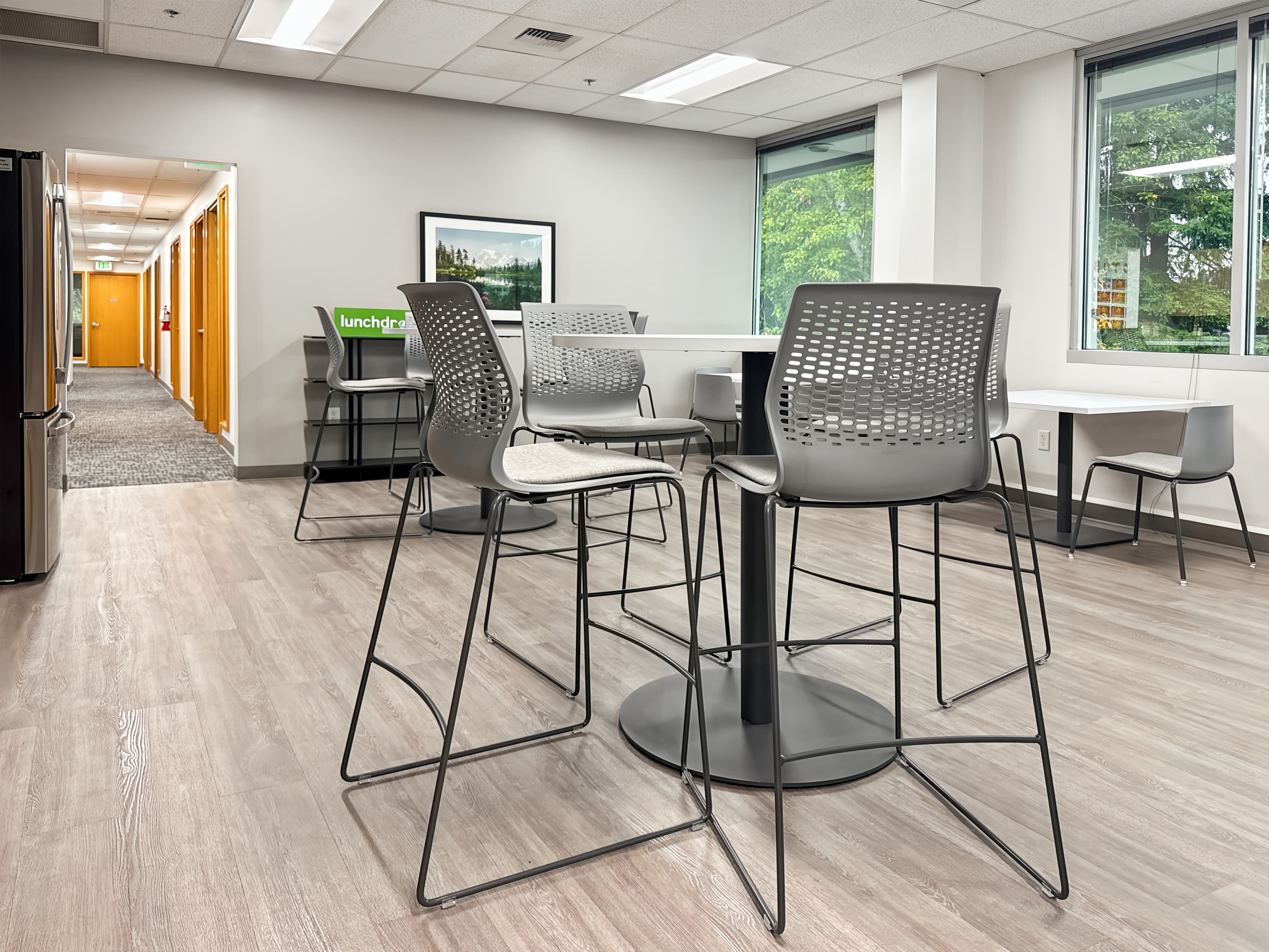 WA, Bellevue - SE 32nd image 7