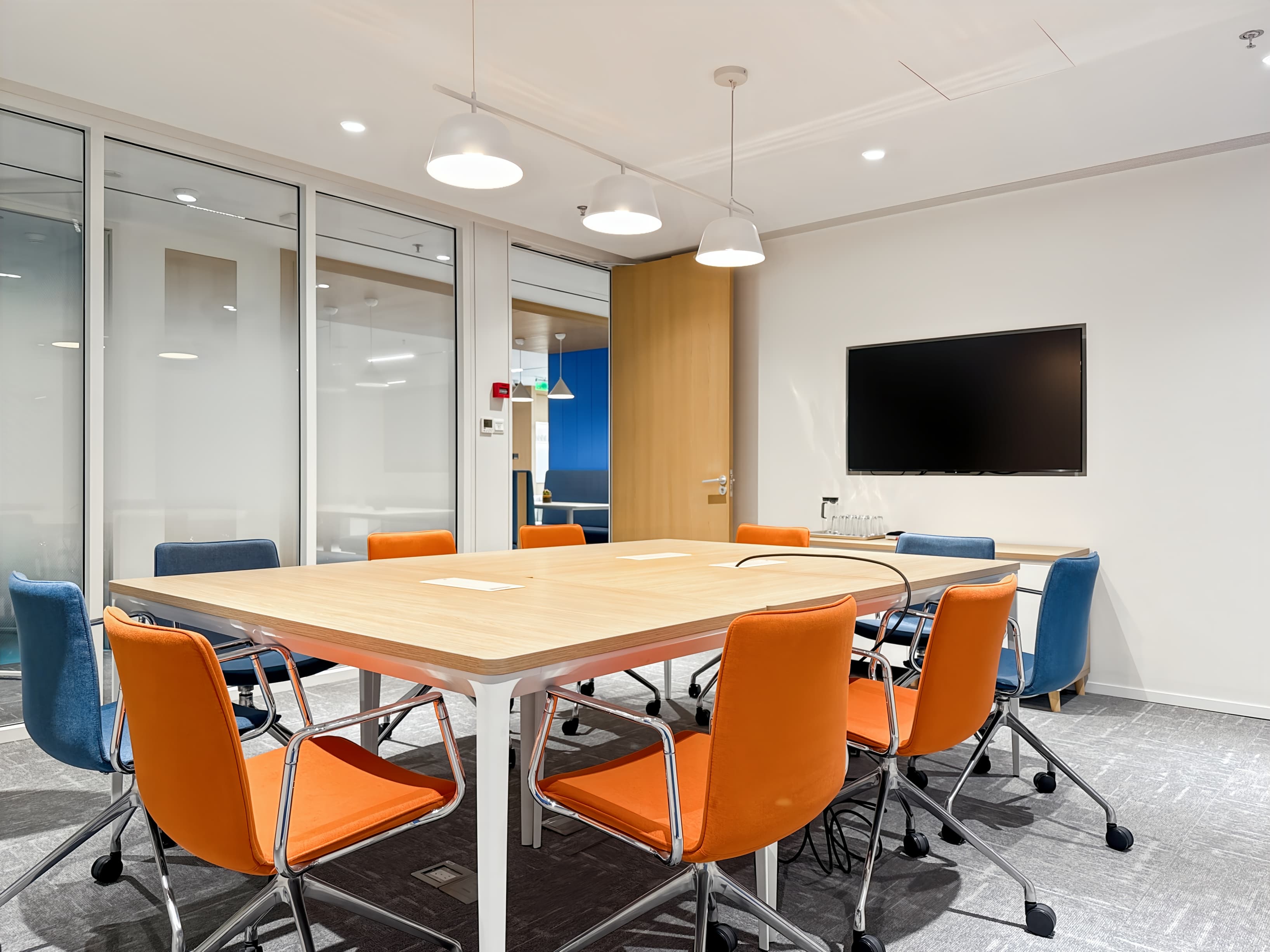 Shanghai, Harbor Ring Plaza image 13