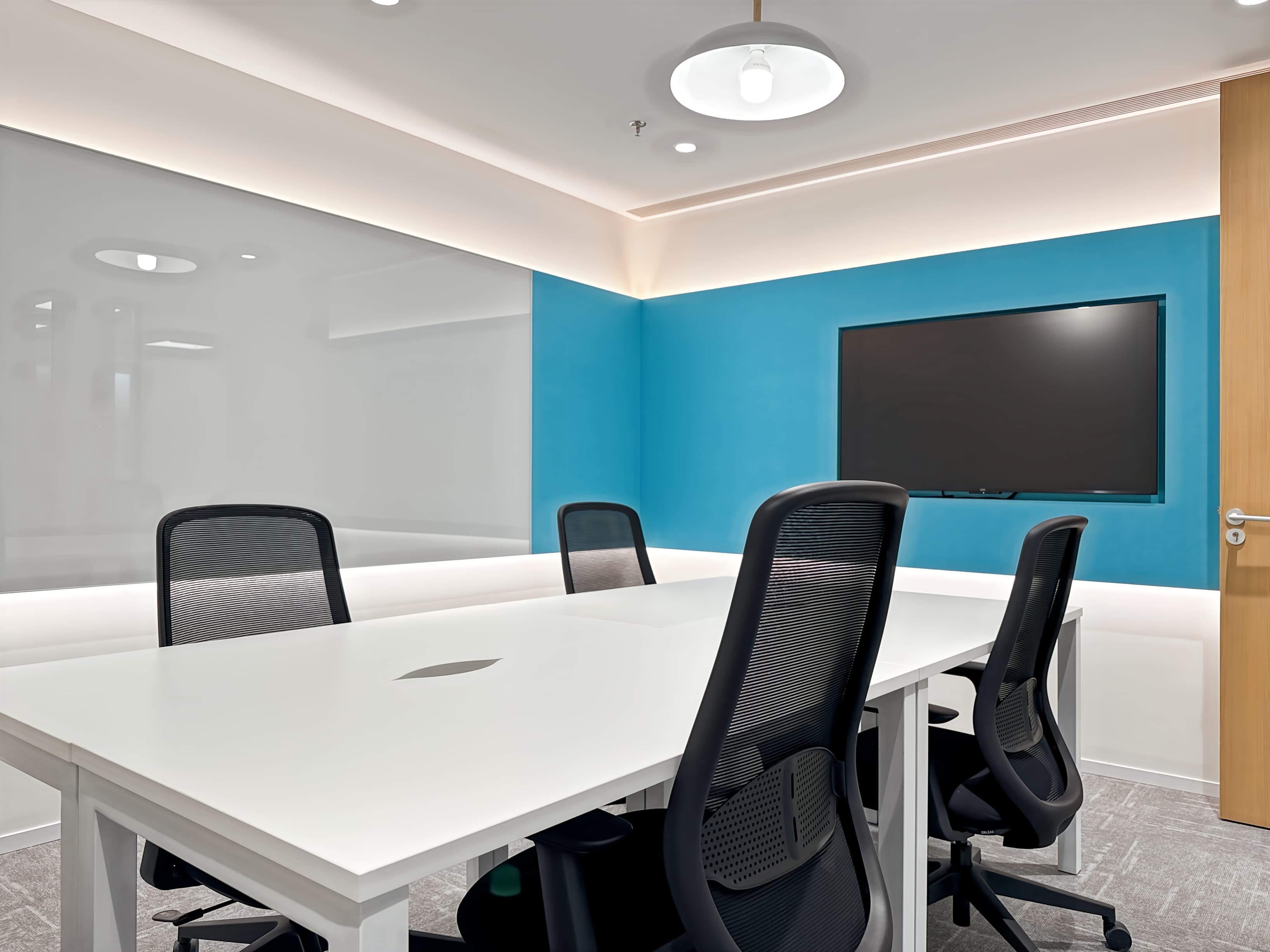 Shanghai, Harbor Ring Plaza image 9