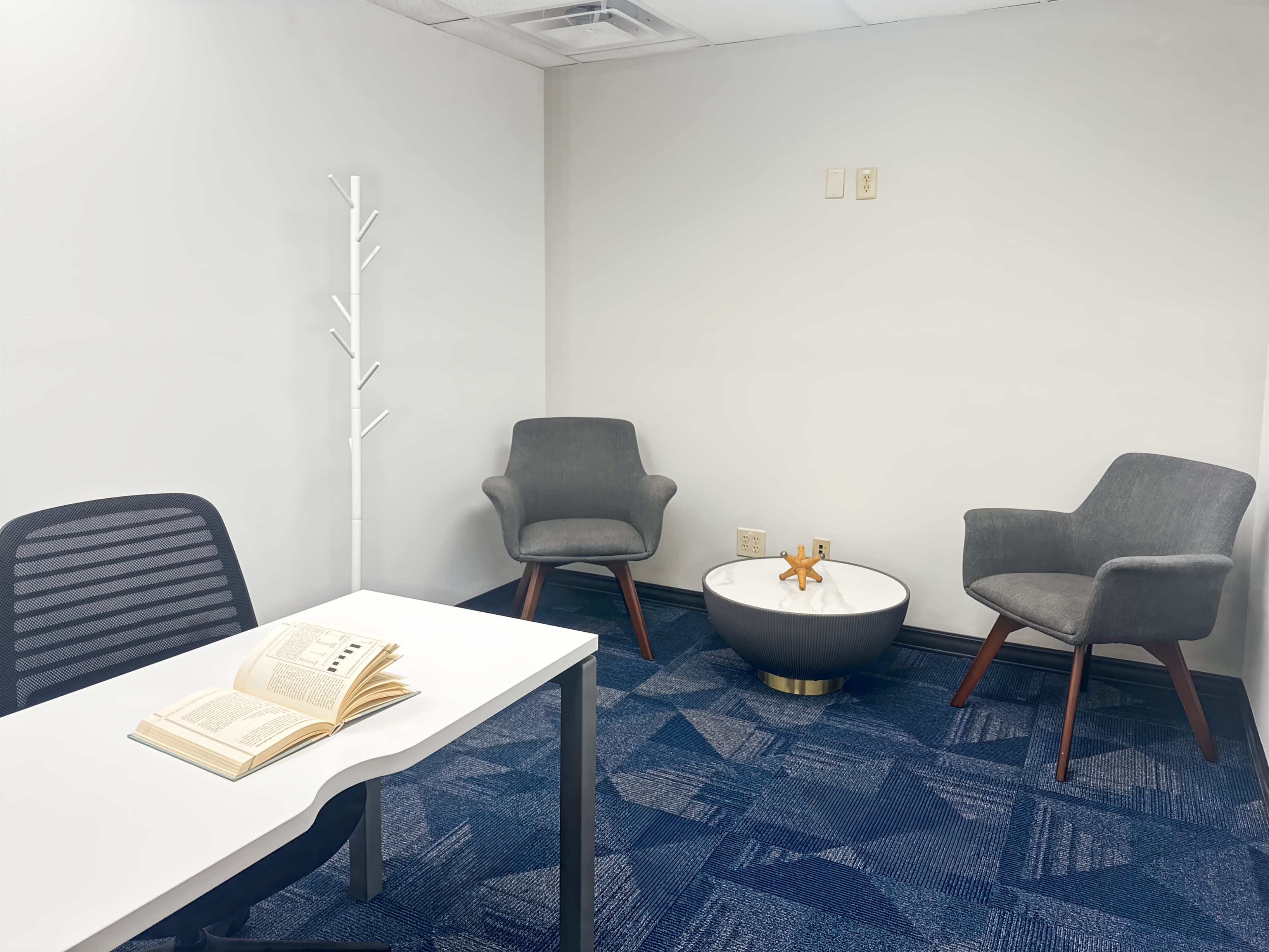 OH, Sunbury - W Cherry St image 9