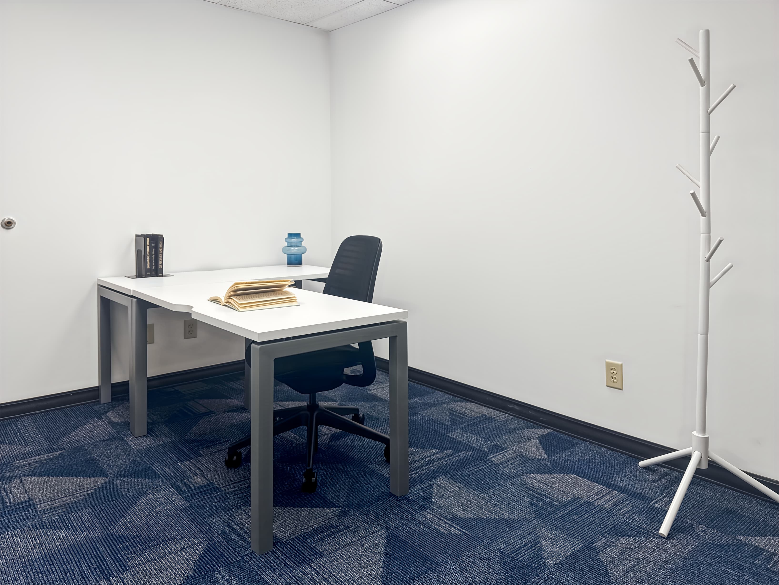 OH, Sunbury - W Cherry St image 4