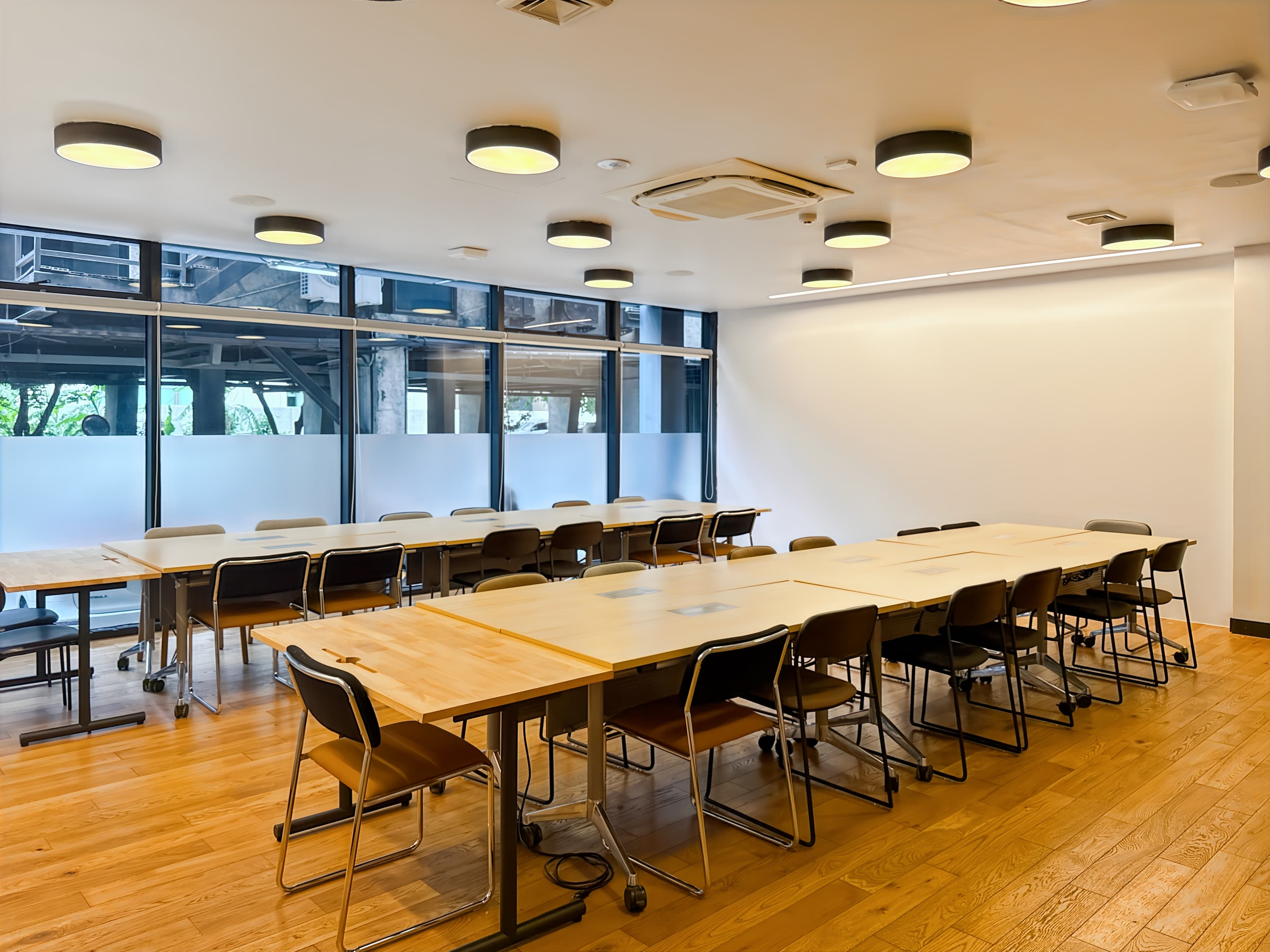 Bangkok, Suthi Building image 7