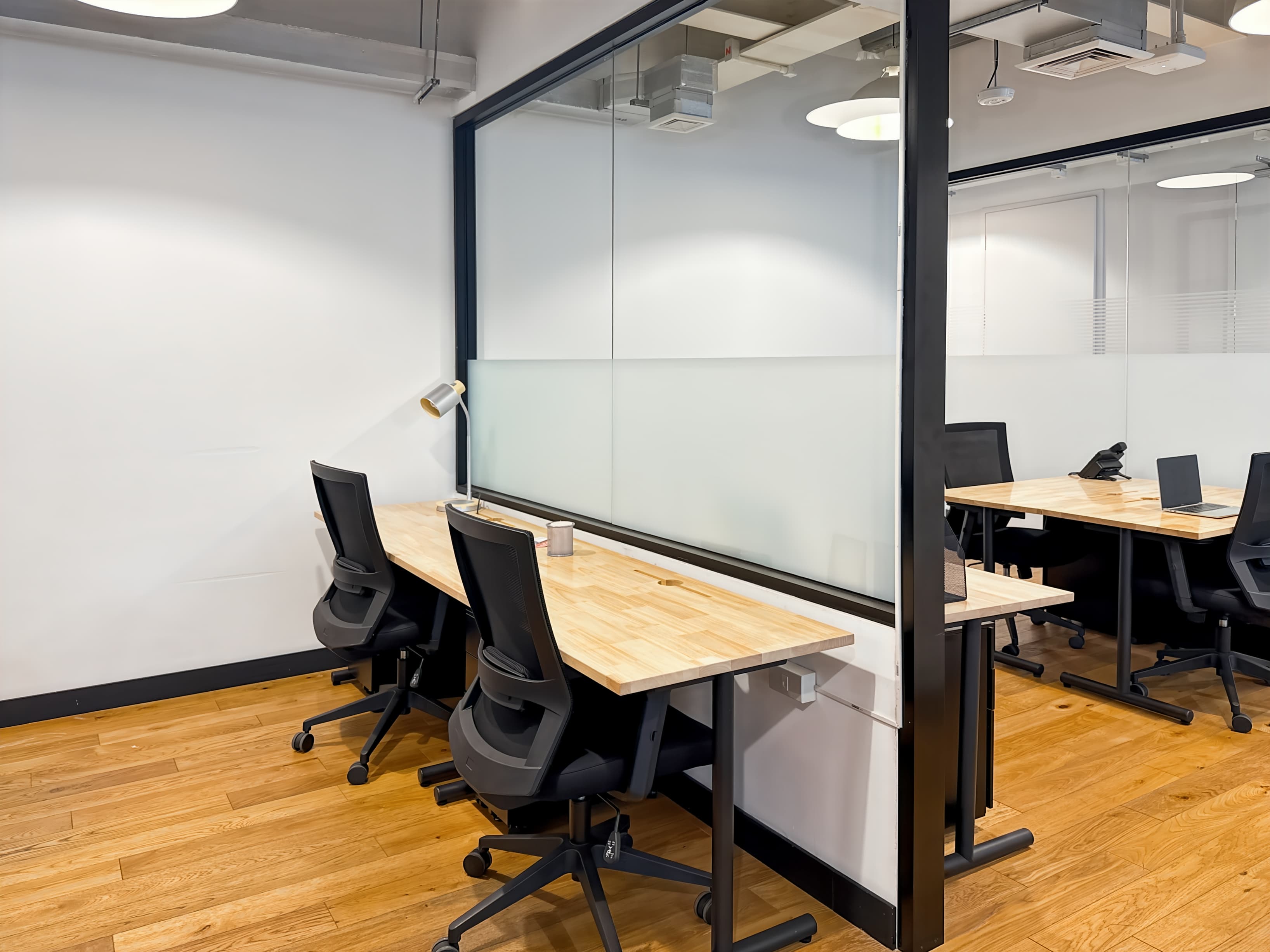 Bangkok, Suthi Building image 10