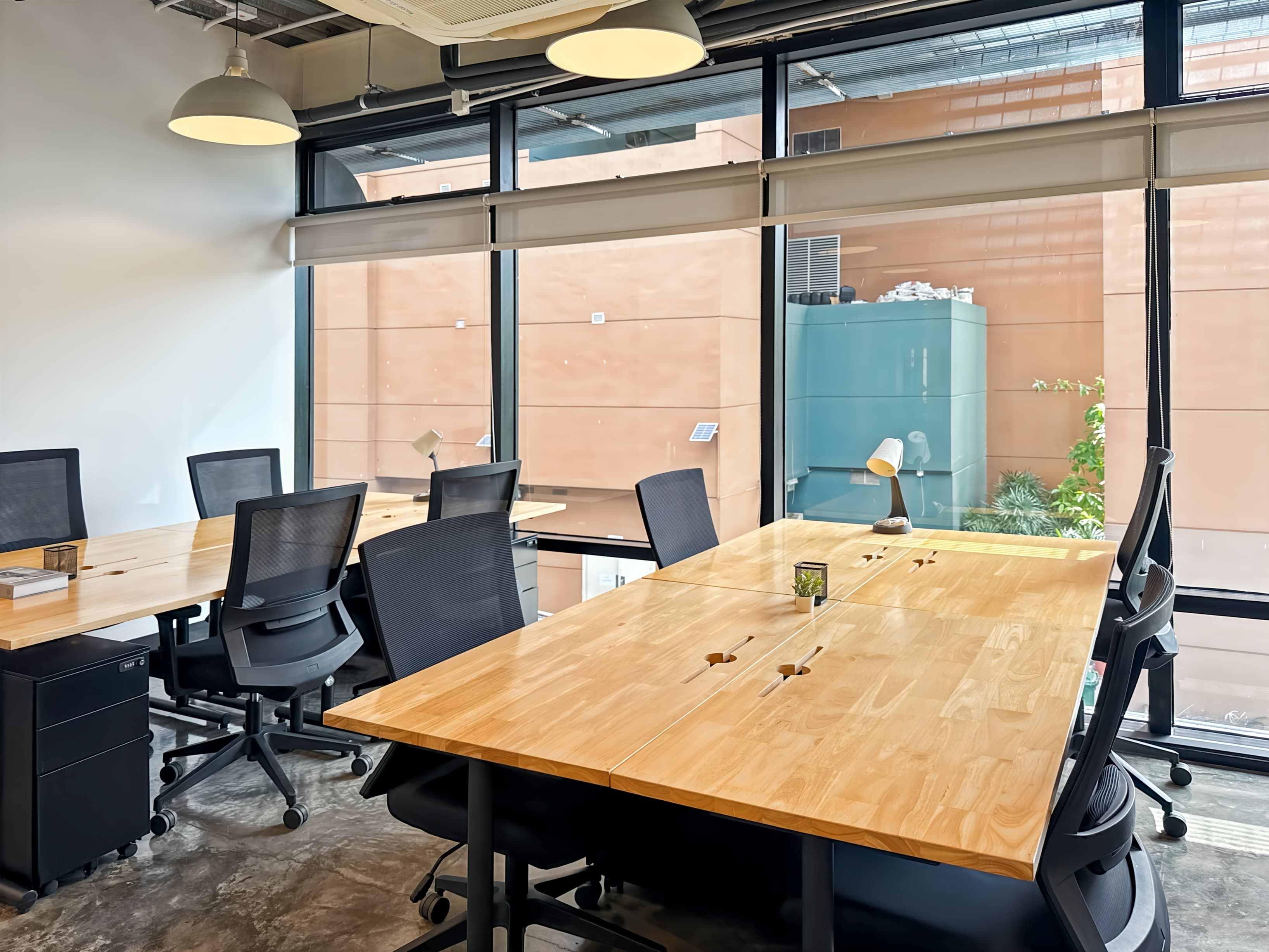 Bangkok, Suthi Building image 8