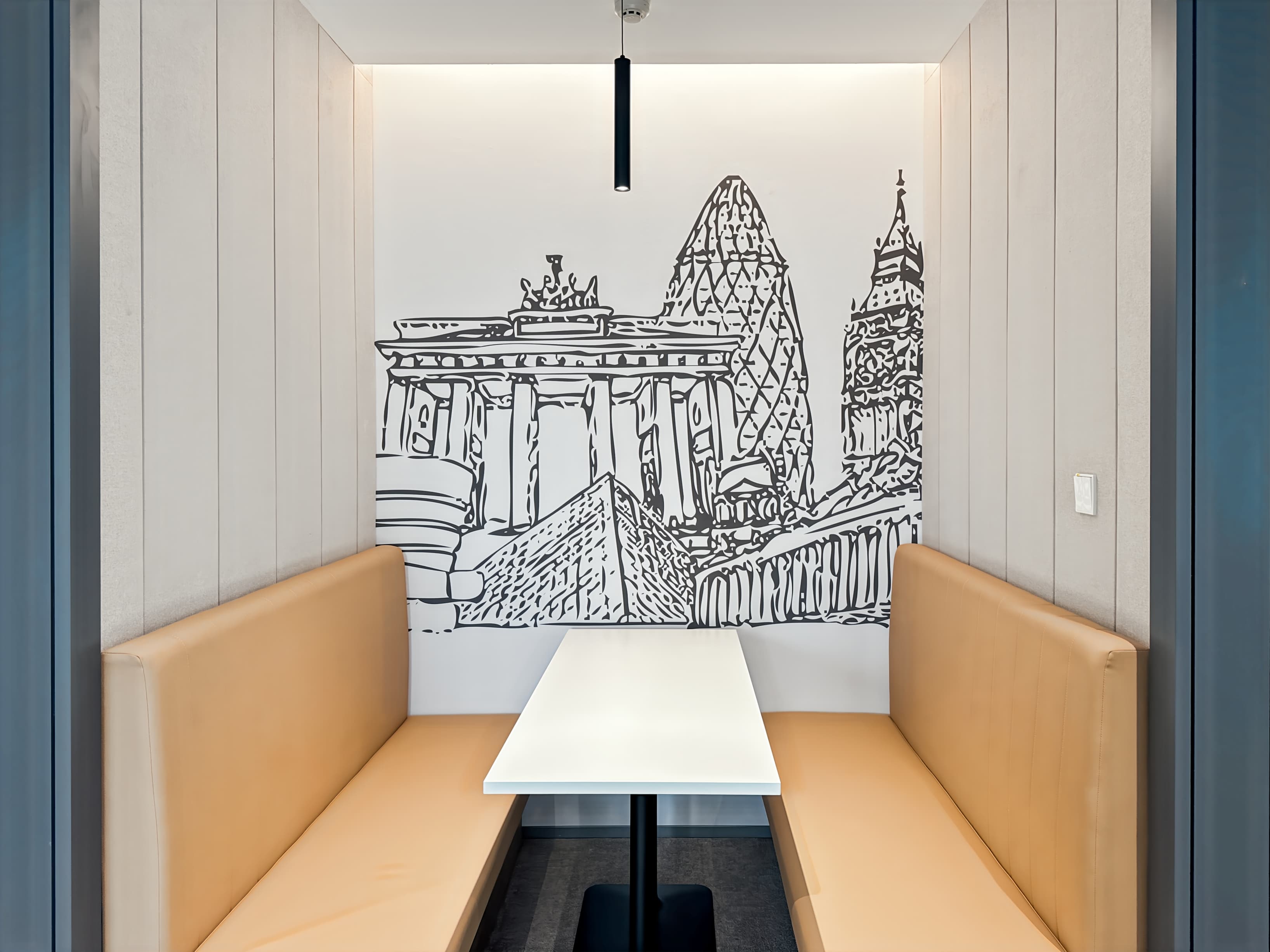 Chongqing, Weiyi Center image 13