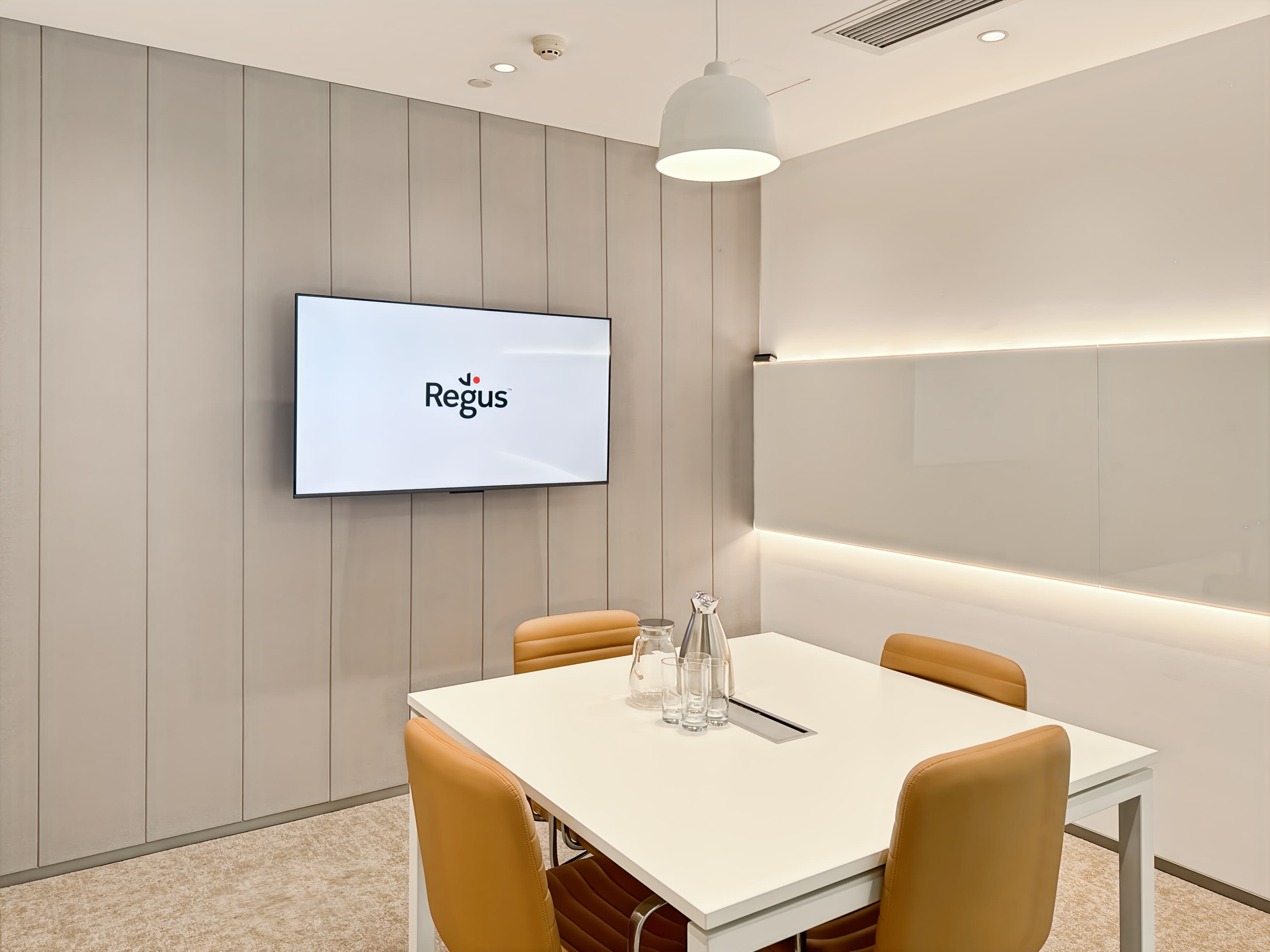 Chongqing, Weiyi Center image 4